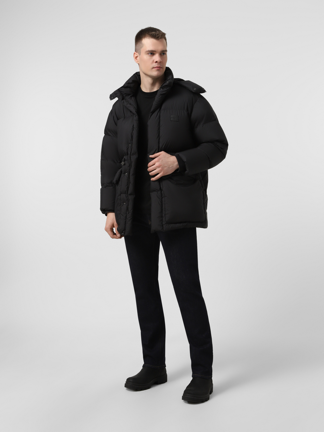 Куртки та дублянки Emporio Armani модель EM003419-AF18231-UC001 Фото