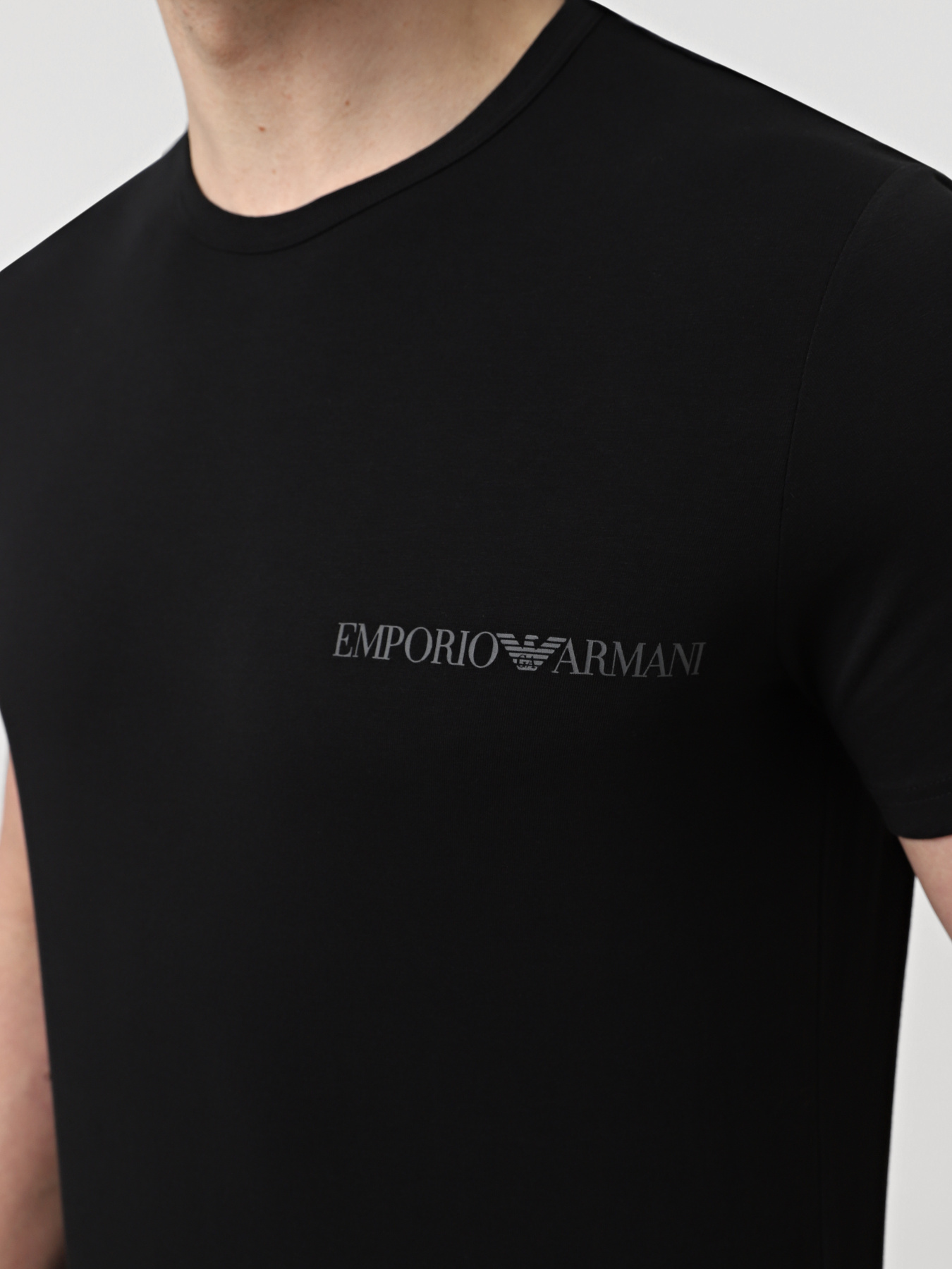Футболки і поло Emporio Armani модель EM000391-AF10779-MC108 Футболки і поло Emporio Armani модель EM000391-AF10779-MC108 Фото