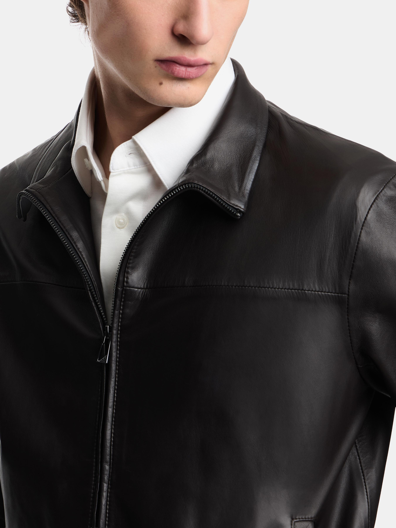 Куртки та дублянки Emporio Armani модель EM005323-AF24371-U8137 Куртки та дублянки Emporio Armani модель EM005323-AF24371-U8137 Фото