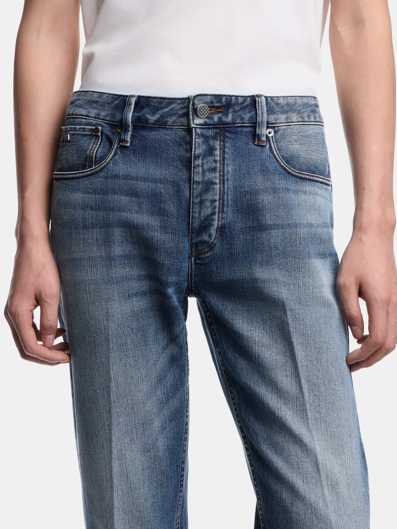 Джинси Emporio Armani модель EM000668-AF22251-MB002 Джинси Emporio Armani модель EM000668-AF22251-MB002 Фото