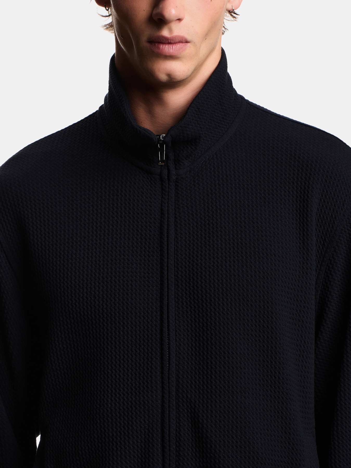 Худи и свитшоты Emporio Armani модель EM005042-AF23623-UB118 Худи и свитшоты Emporio Armani модель EM005042-AF23623-UB118 Фото