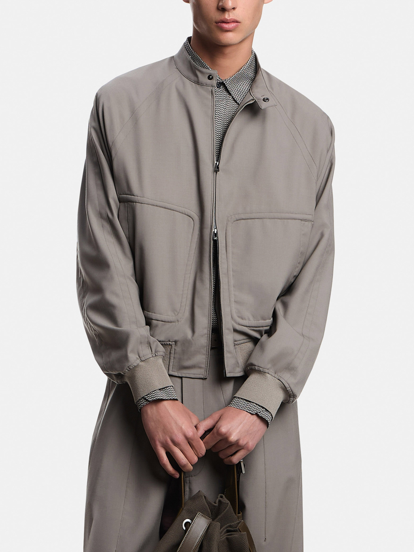 Куртки и дубленки Emporio Armani модель EM005481-AF24849-U8049 Куртки и дубленки Emporio Armani модель EM005481-AF24849-U8049 Фото