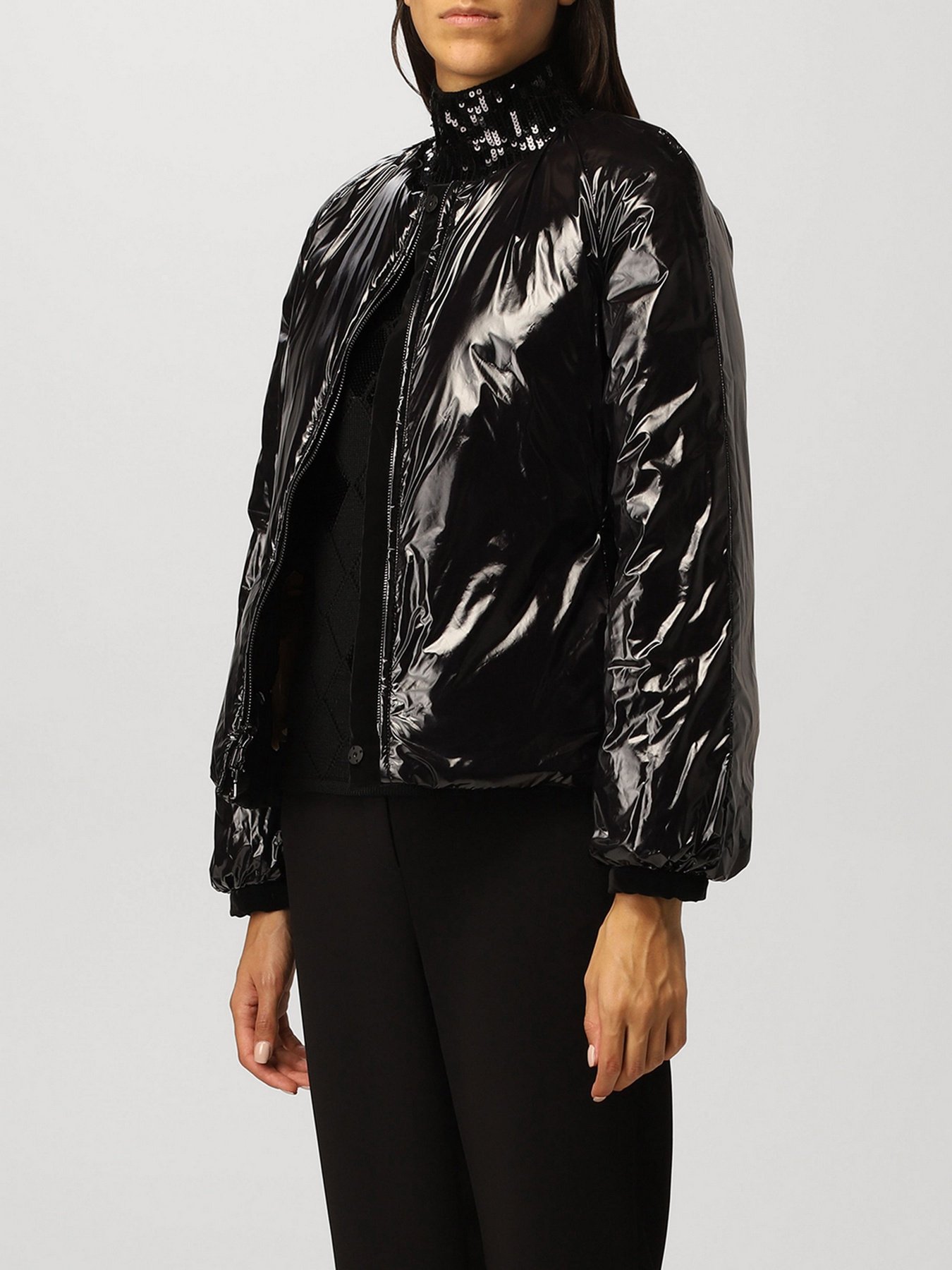 Куртки и дубленки Emporio Armani модель 6K2B69-2NJGZ-0999 Куртки и дубленки Emporio Armani модель 6K2B69-2NJGZ-0999 Фото