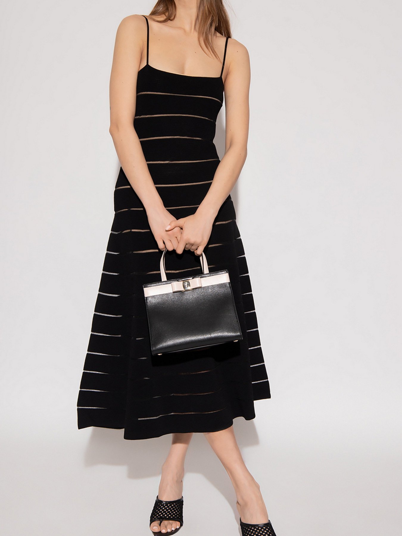 Сукні Emporio Armani модель 3L2AT8-2M13Z-0999 Фото