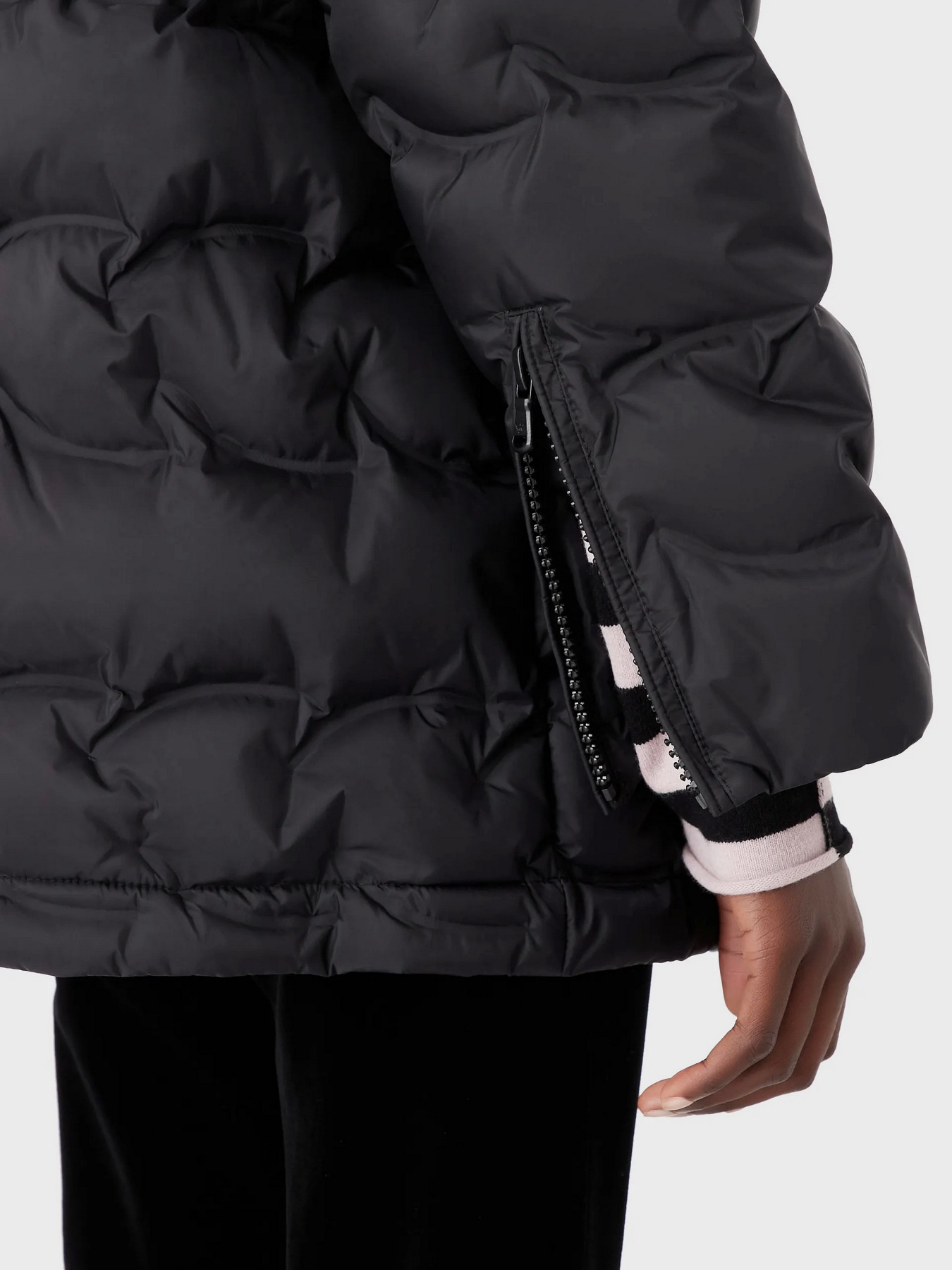 Куртки та дублянки Emporio Armani модель 6L2B87-2NIUZ-0999 Куртки та дублянки Emporio Armani модель 6L2B87-2NIUZ-0999 Фото