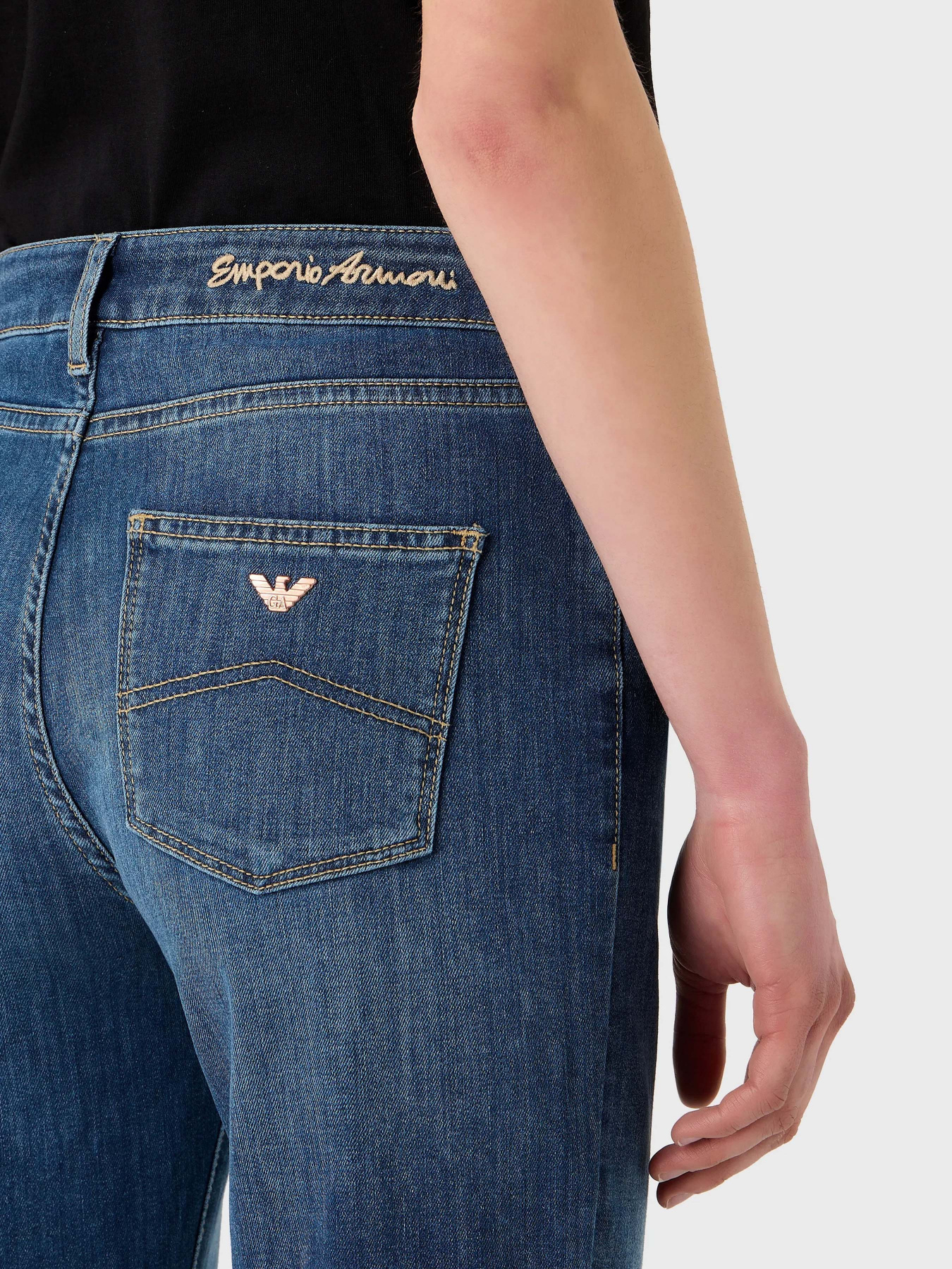 Джинсы Emporio Armani J18 модель 3R2J18-2DY4Z-0941 Фото