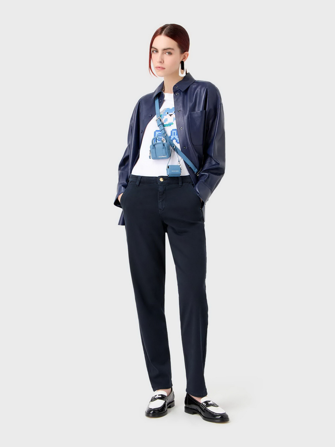 Джинсы Emporio Armani J5A модель 6R2J5A-2NU3Z-0926 Джинсы Emporio Armani J5A модель 6R2J5A-2NU3Z-0926 Фото