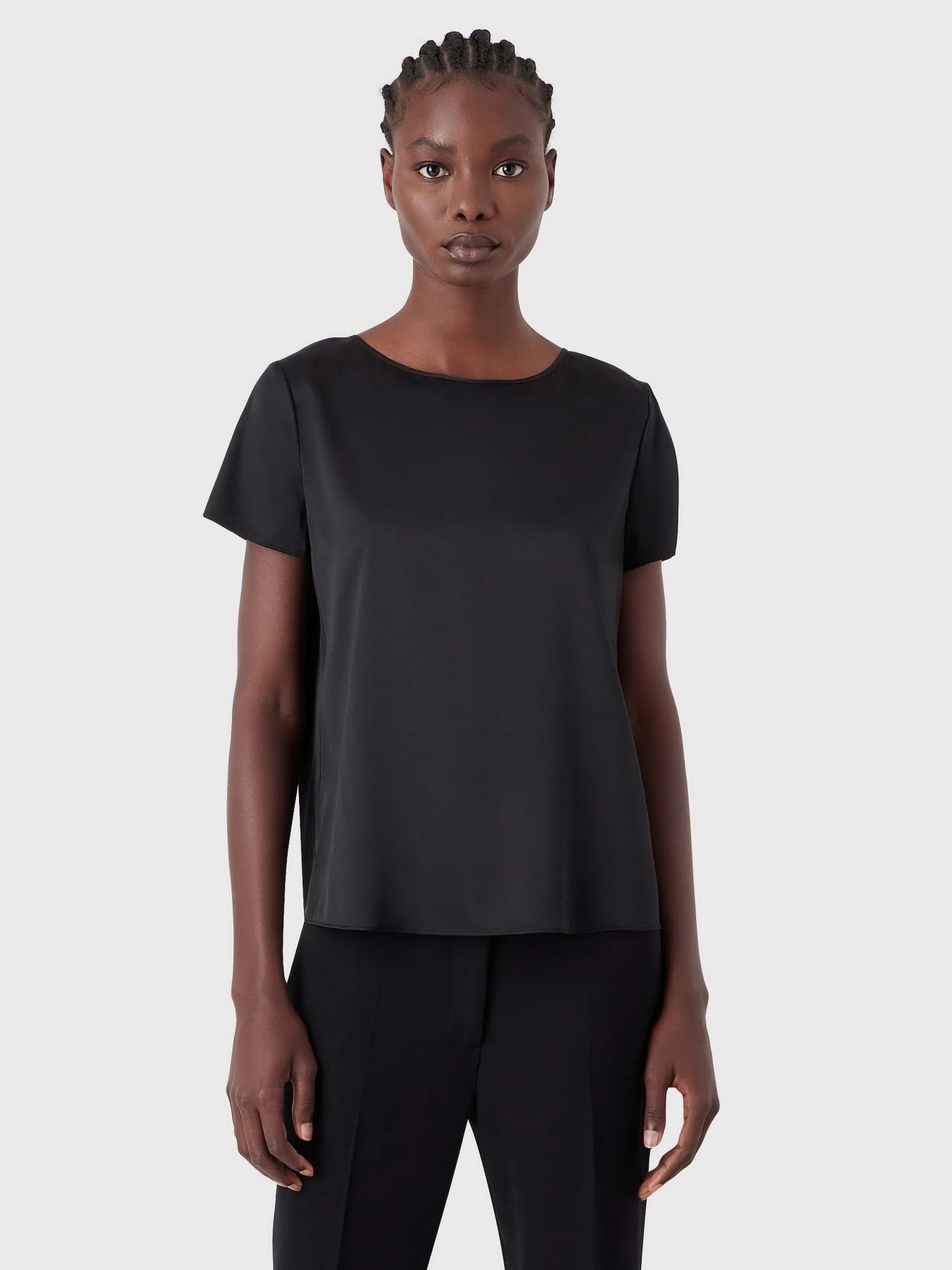 Рубашки Emporio Armani модель 8N2K15-2NXXZ-0999 Рубашки Emporio Armani модель 8N2K15-2NXXZ-0999 Фото