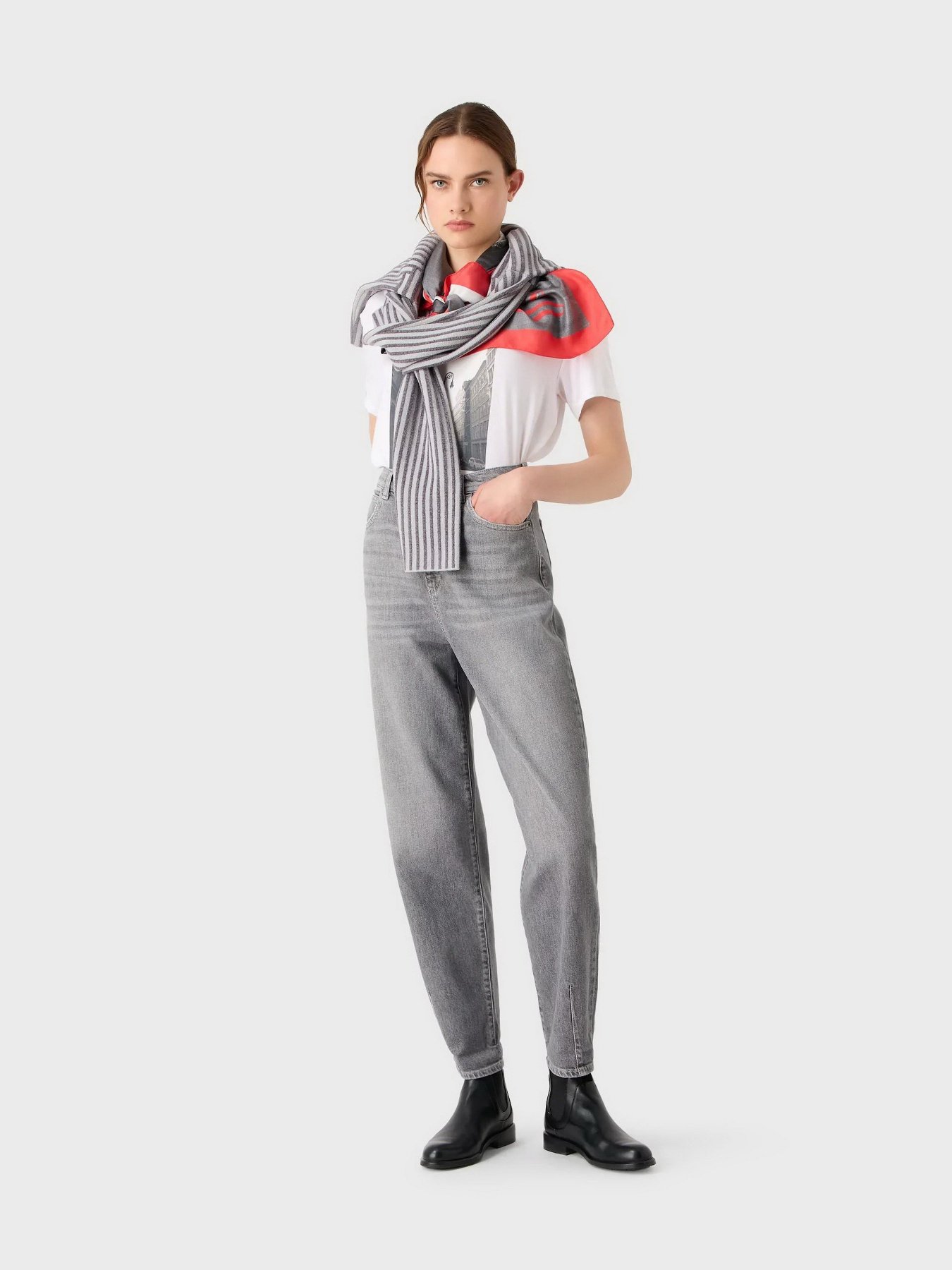 Футболки і поло Emporio Armani модель 8N2T8A-2JFJZ-0100 Футболки і поло Emporio Armani модель 8N2T8A-2JFJZ-0100 Фото