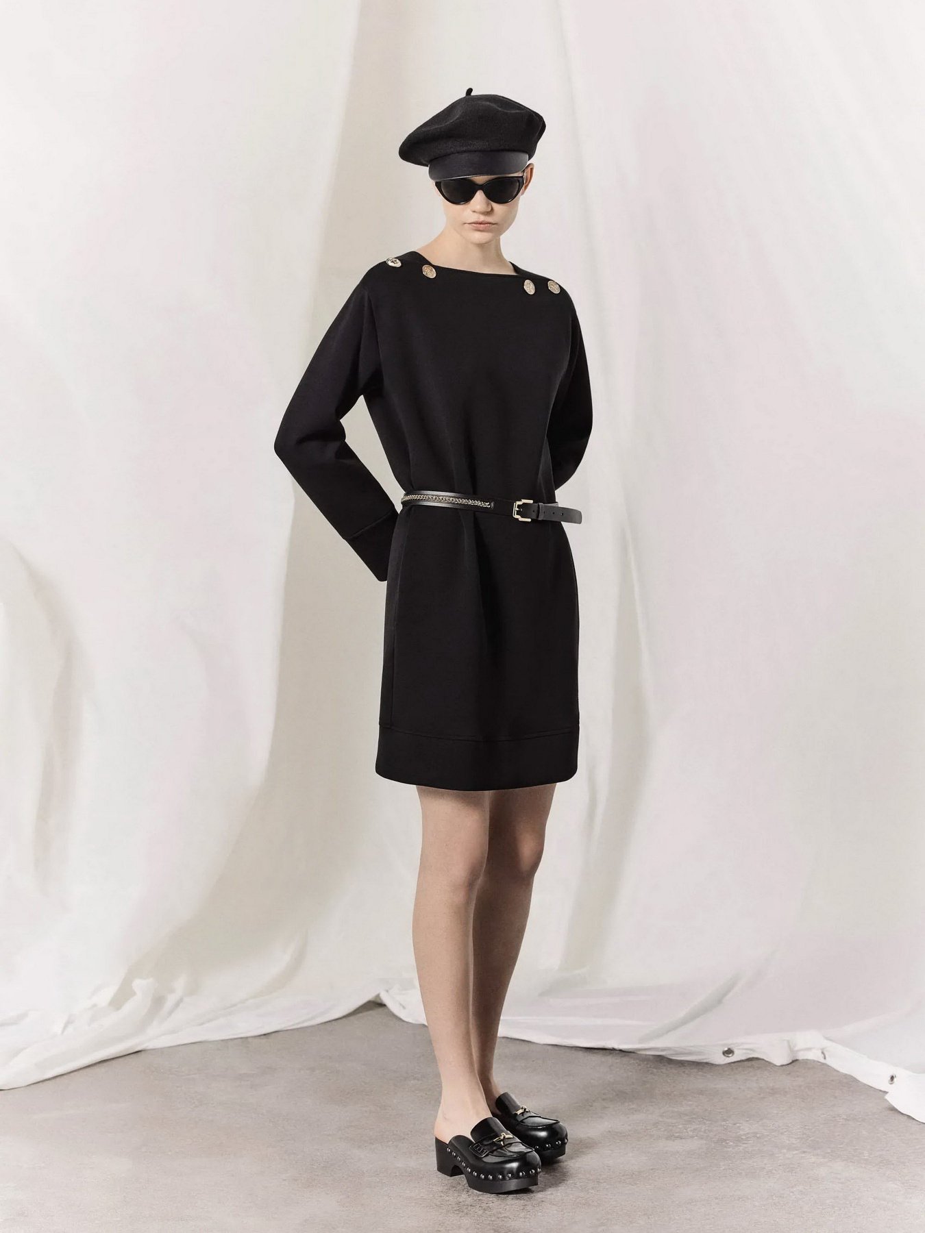 Сукні Emporio Armani модель 6R2A6A-1JHSZ-0999 Сукні Emporio Armani модель 6R2A6A-1JHSZ-0999 Фото