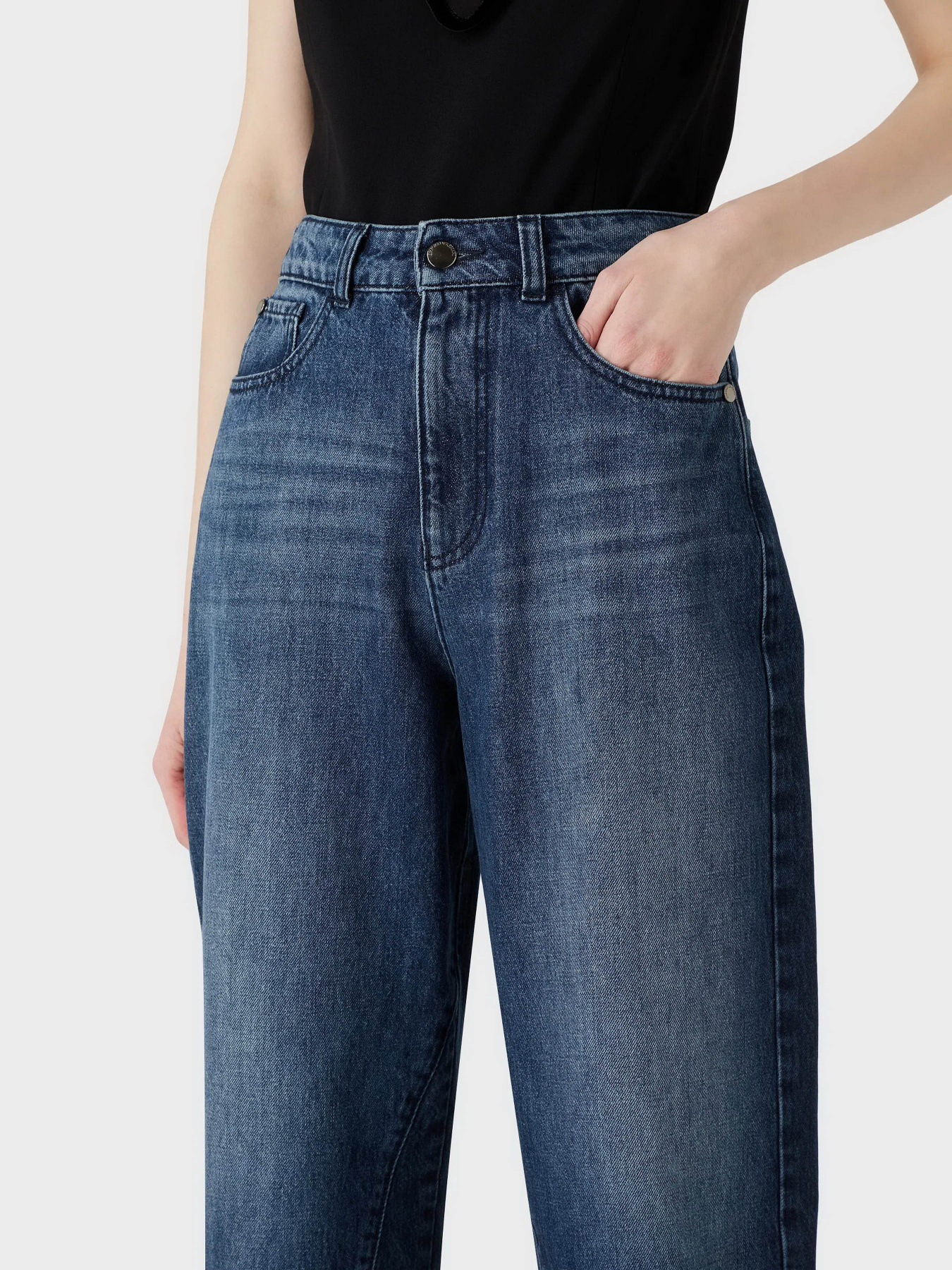 Джинсы Emporio Armani J31 модель 6R2J31-2DACZ-0941 Джинсы Emporio Armani J31 модель 6R2J31-2DACZ-0941 Фото