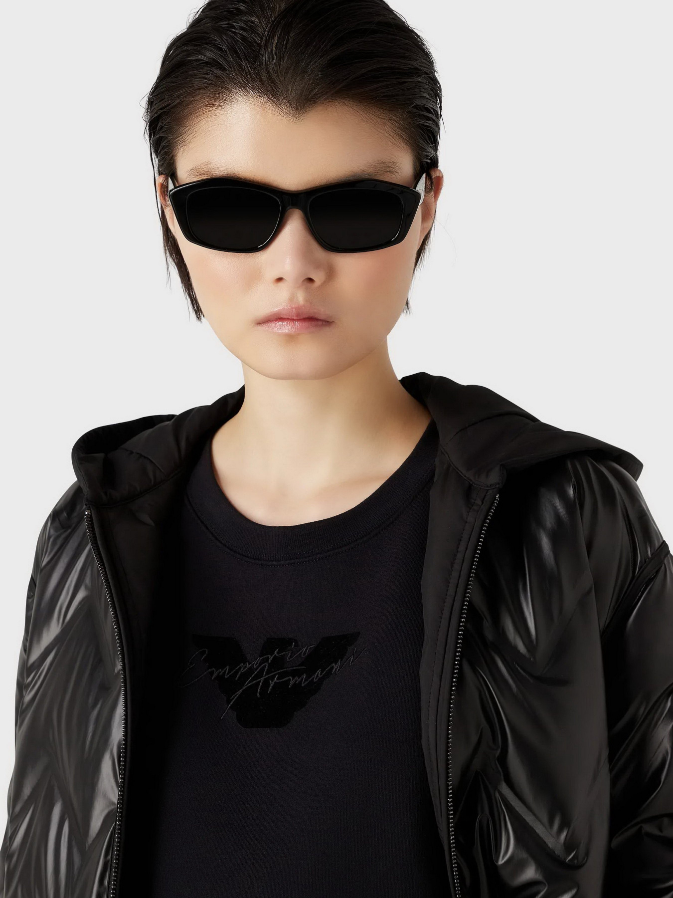 Куртки и дубленки Emporio Armani модель 6R2L68-2NFGZ-0999 Фото