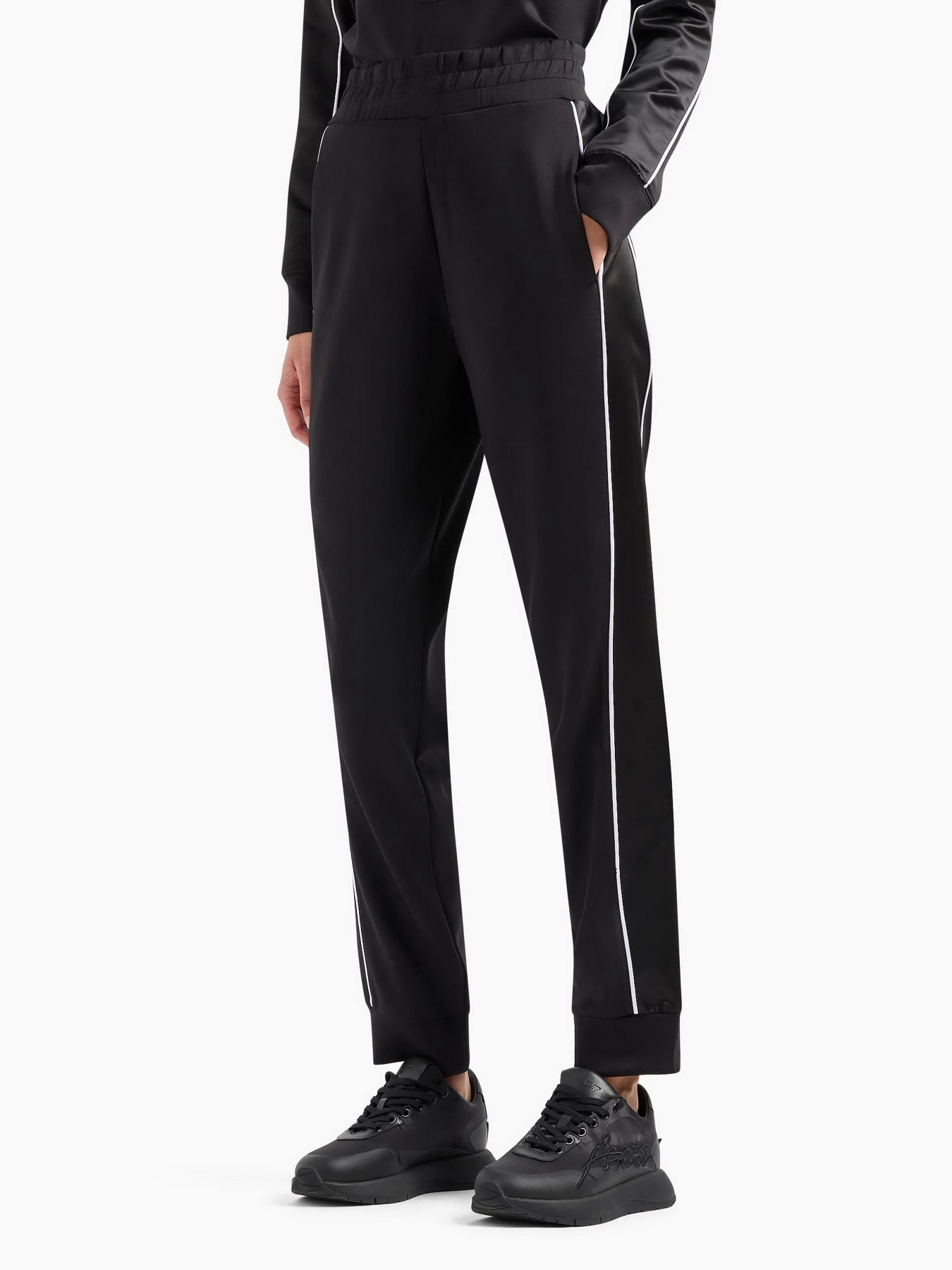 Штани Emporio Armani модель 6R2P7J-2JVLZ-0999 Штани Emporio Armani модель 6R2P7J-2JVLZ-0999 Фото