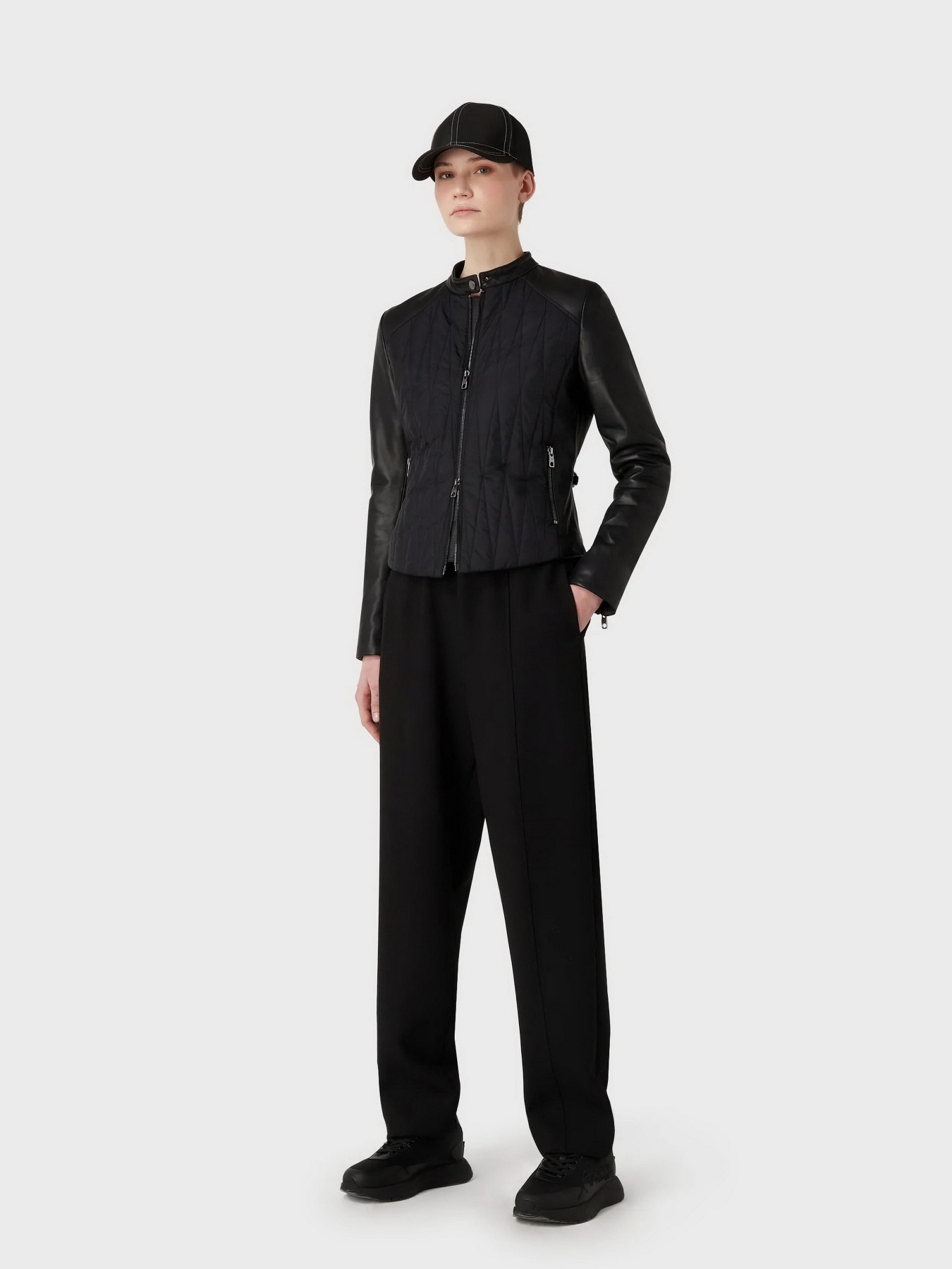 Штани Emporio Armani модель 6R2P97-2N2PZ-0999 Штани Emporio Armani модель 6R2P97-2N2PZ-0999 Фото