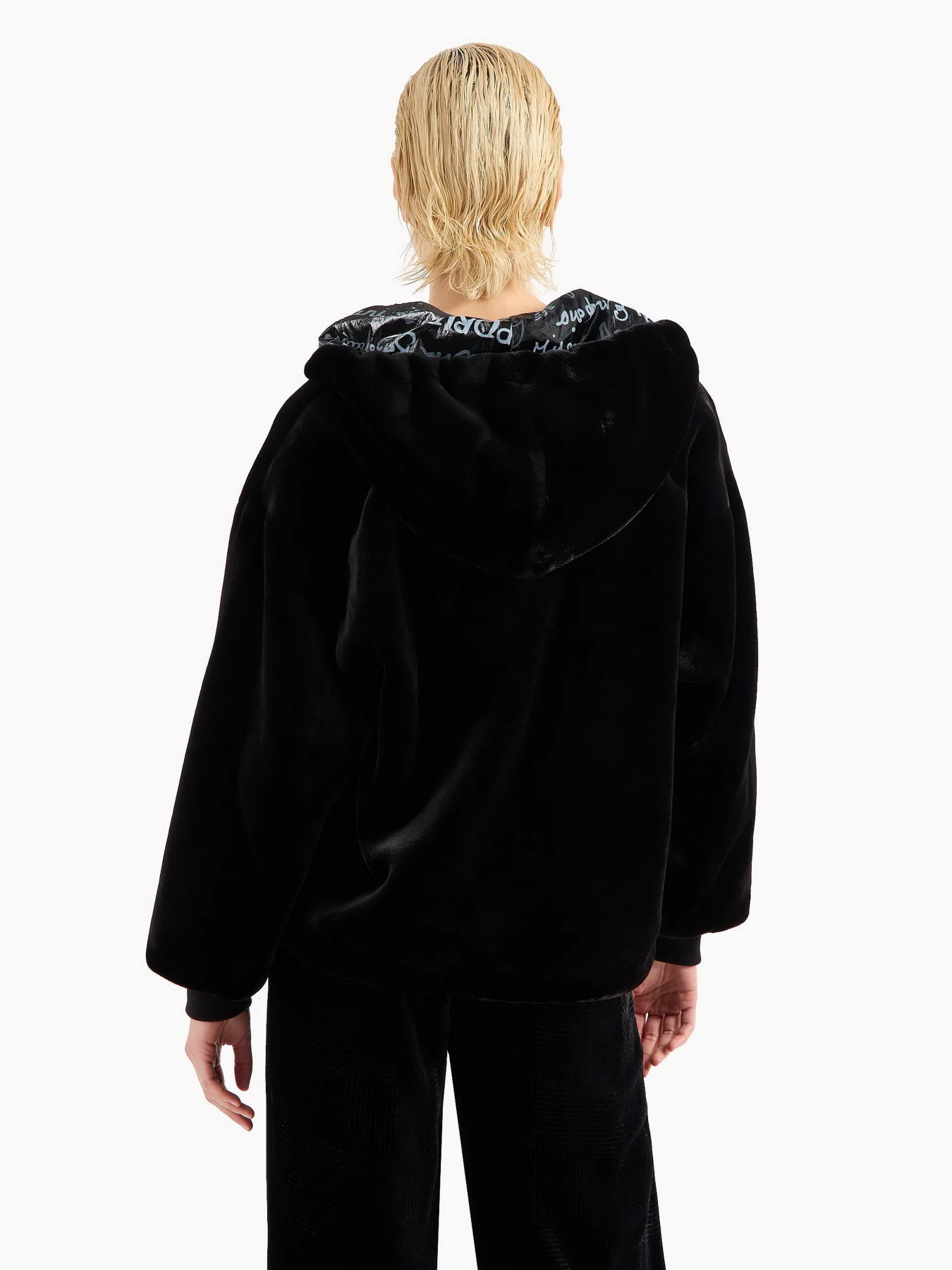 Куртки та дублянки Emporio Armani модель H4NB1D-E9917-099 Куртки та дублянки Emporio Armani модель H4NB1D-E9917-099 Фото