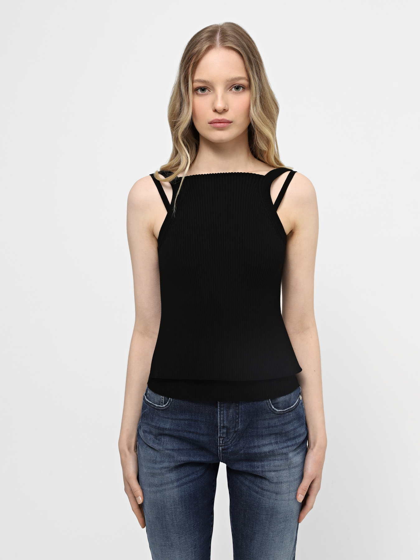 Футболки і поло Emporio Armani модель 3D2KXX-2M83Z-0999 Футболки і поло Emporio Armani модель 3D2KXX-2M83Z-0999 Фото