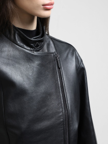 Куртки та дублянки Emporio Armani модель EW000229-AF10529-UC001 Фото