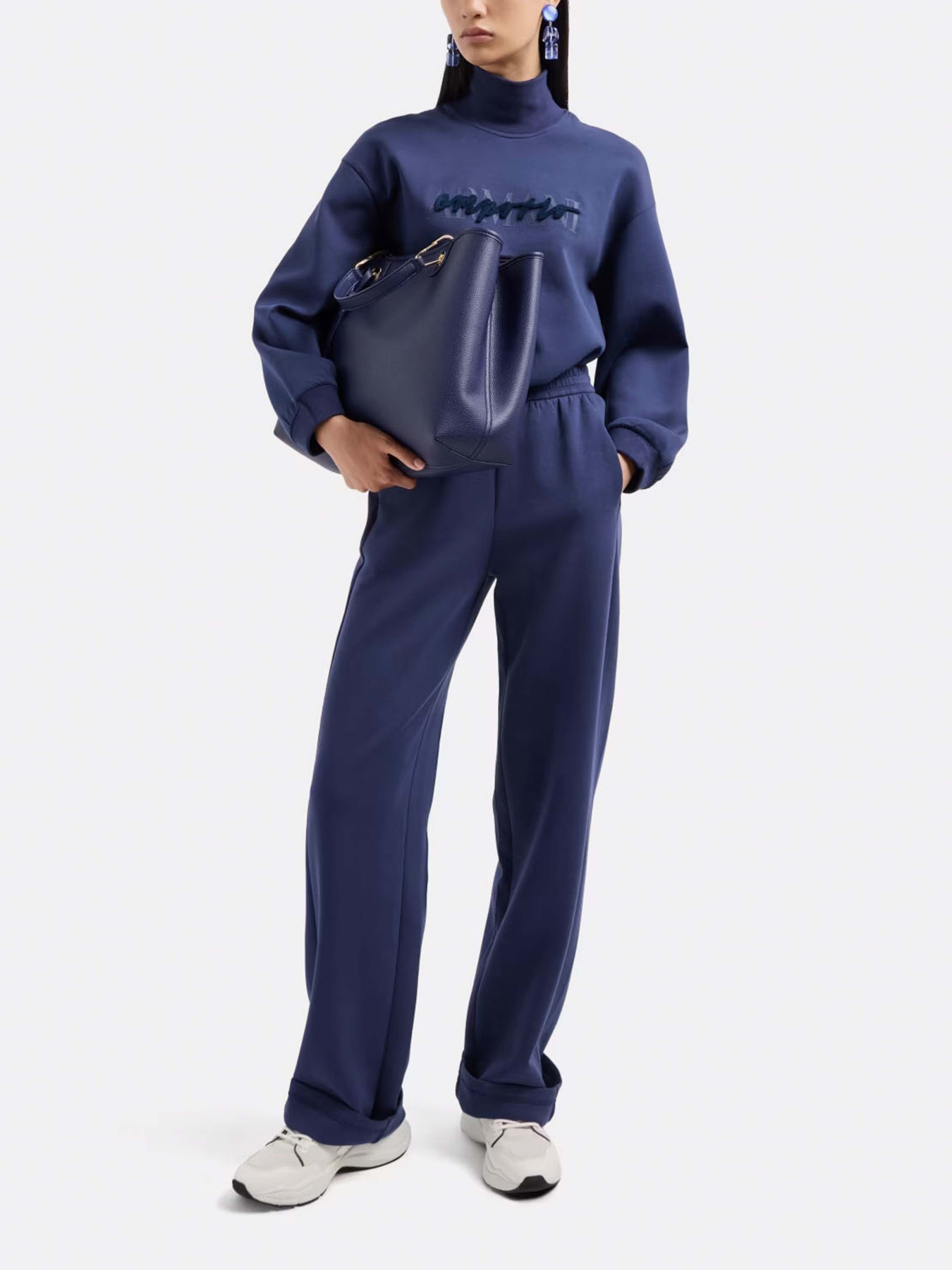 Худи и свитшоты Emporio Armani модель 6D2M6E-1JHSZ-0917 Худи и свитшоты Emporio Armani модель 6D2M6E-1JHSZ-0917 Фото