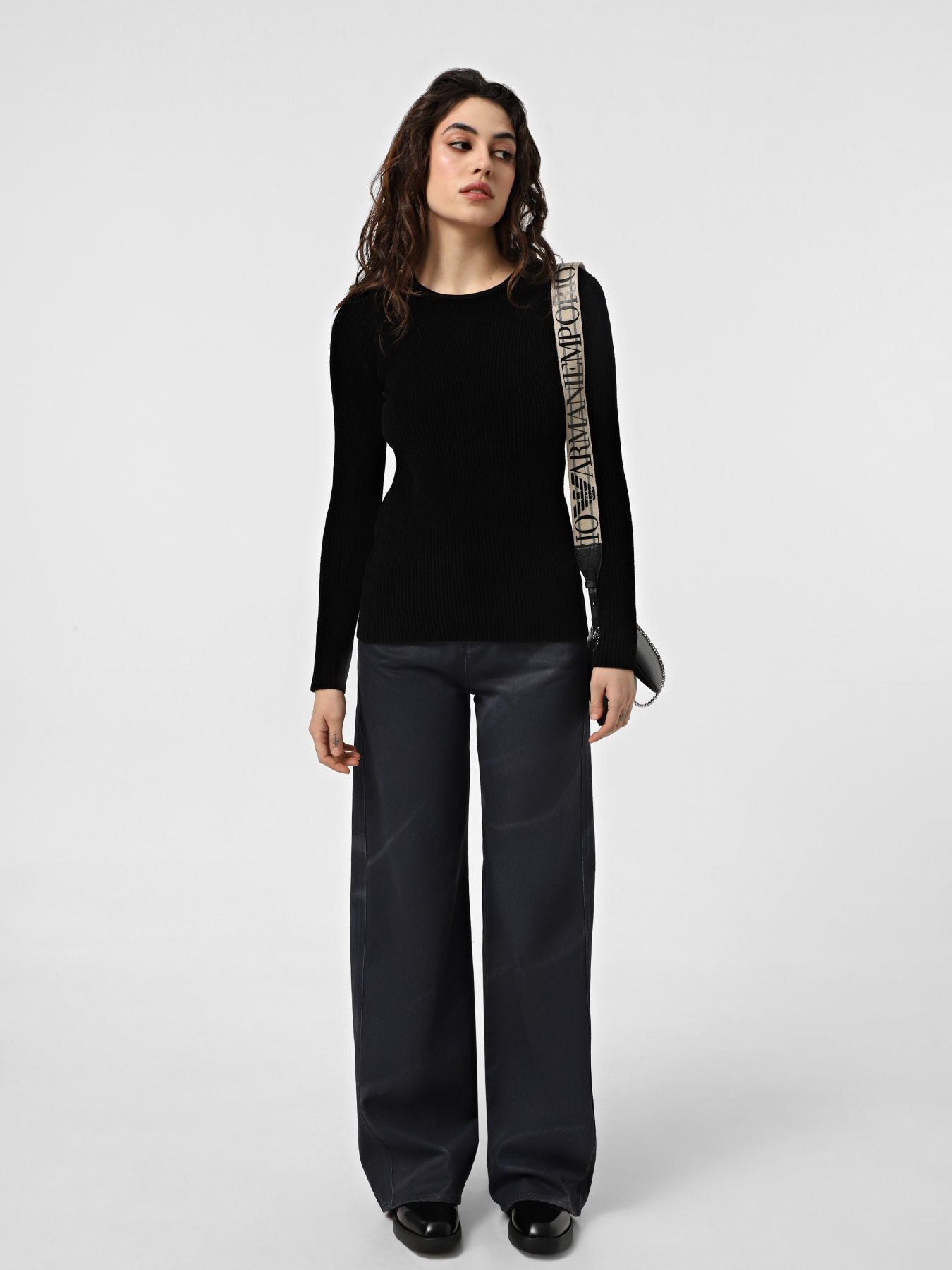 Свитры и кардиганы Emporio Armani модель 6D2MU4-2M21Z-0999 Свитры и кардиганы Emporio Armani модель 6D2MU4-2M21Z-0999 Фото
