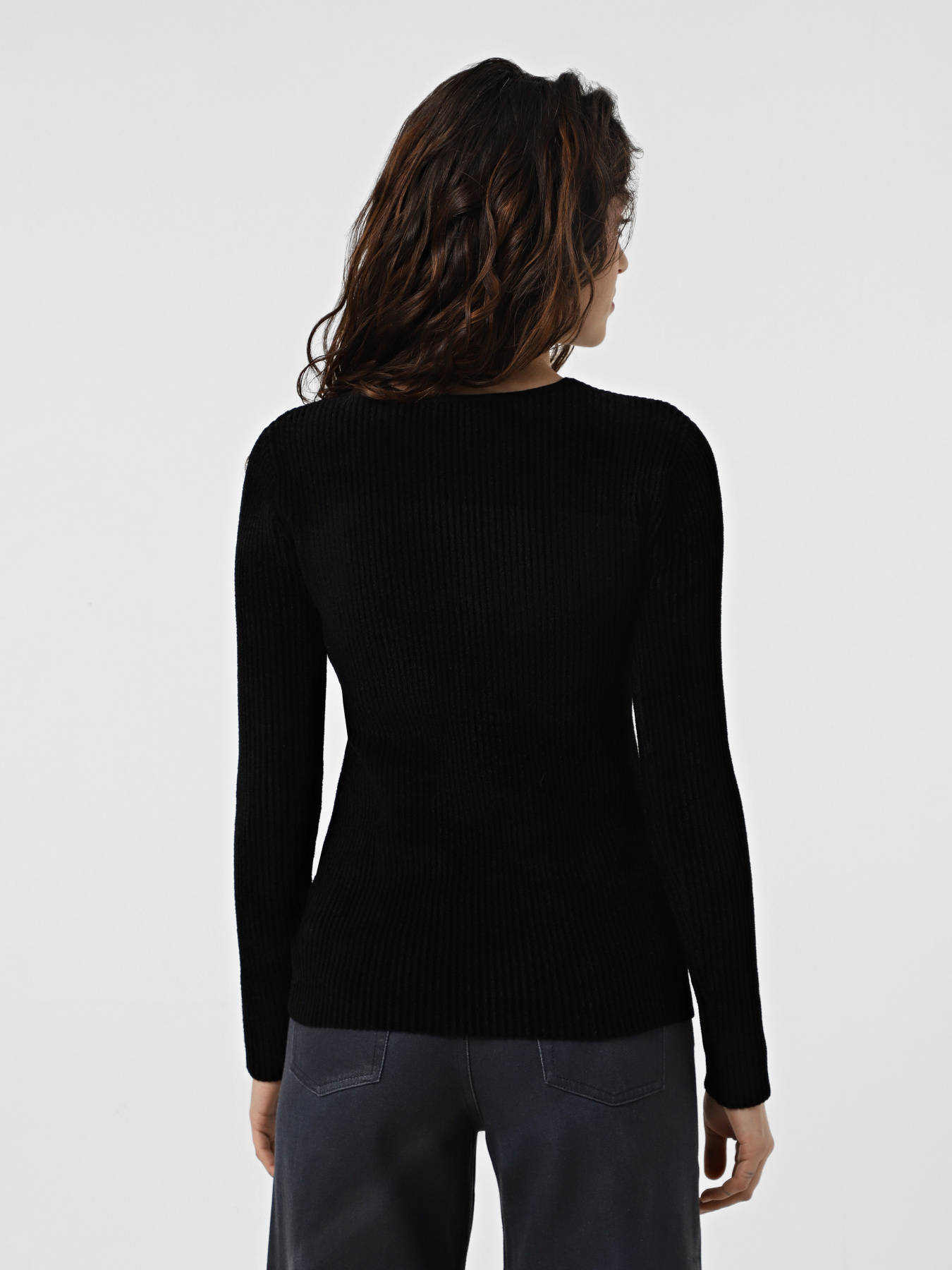 Свитры и кардиганы Emporio Armani модель 6D2MU4-2M21Z-0999 Свитры и кардиганы Emporio Armani модель 6D2MU4-2M21Z-0999 Фото