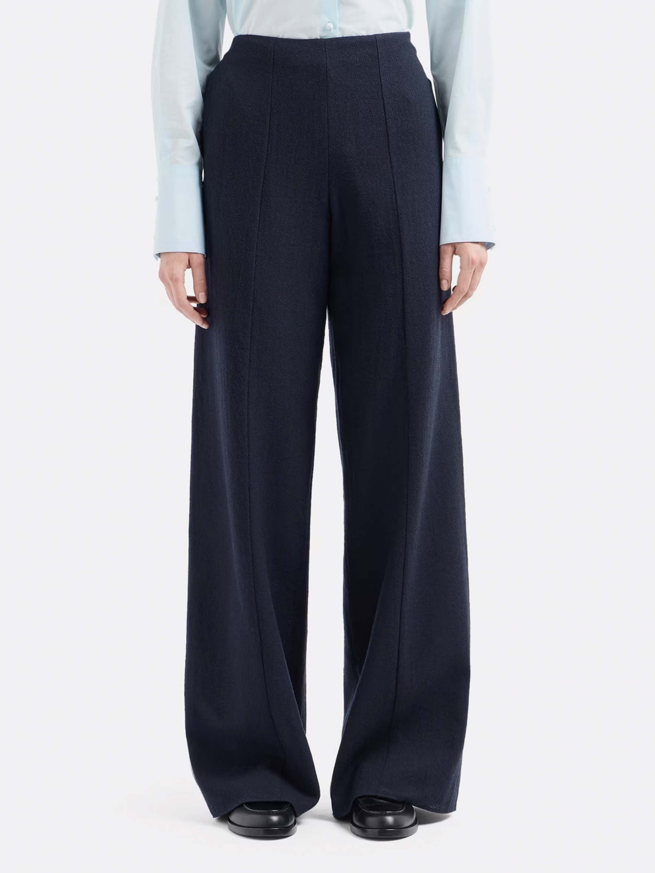 Штани Emporio Armani модель EW000081-AF10217-UB109 Штани Emporio Armani модель EW000081-AF10217-UB109 Фото