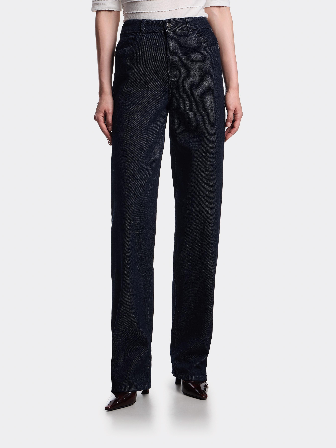 Джинсы Emporio Armani модель EW000736-AF18421-MB001 Джинсы Emporio Armani модель EW000736-AF18421-MB001 Фото