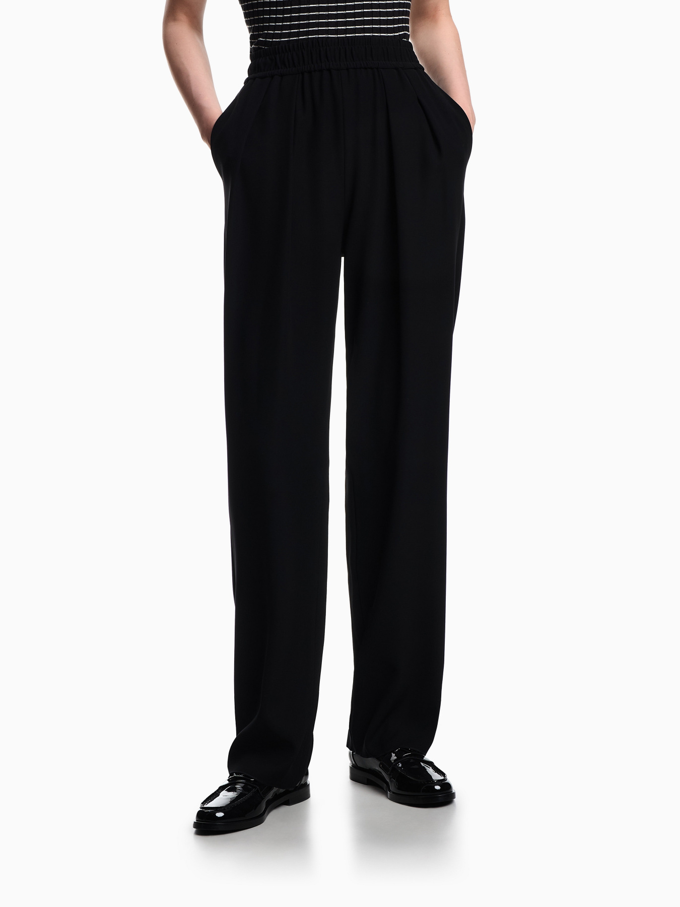 Штани Emporio Armani модель EW001509-AF10206-UC001 Штани Emporio Armani модель EW001509-AF10206-UC001 Фото