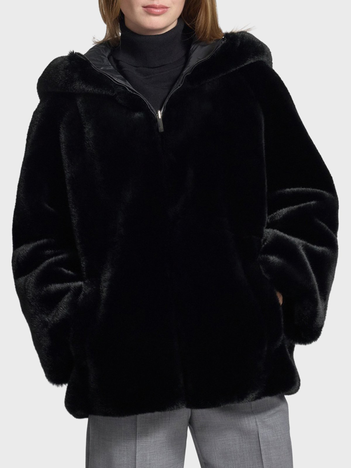 Куртки та дублянки Emporio Armani модель EW001467-AF14618-UC001 Куртки та дублянки Emporio Armani модель EW001467-AF14618-UC001 Фото