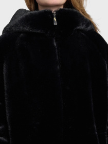 Куртки та дублянки Emporio Armani модель EW001467-AF14618-UC001 Фото