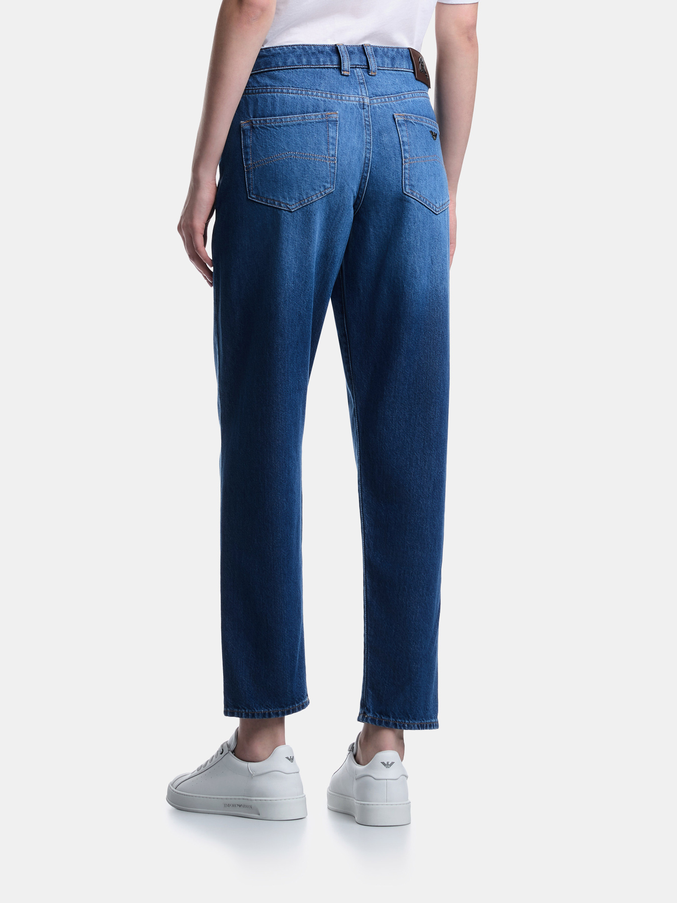 Джинсы Emporio Armani модель EW001502-AF22225-MB002 Джинсы Emporio Armani модель EW001502-AF22225-MB002 Фото