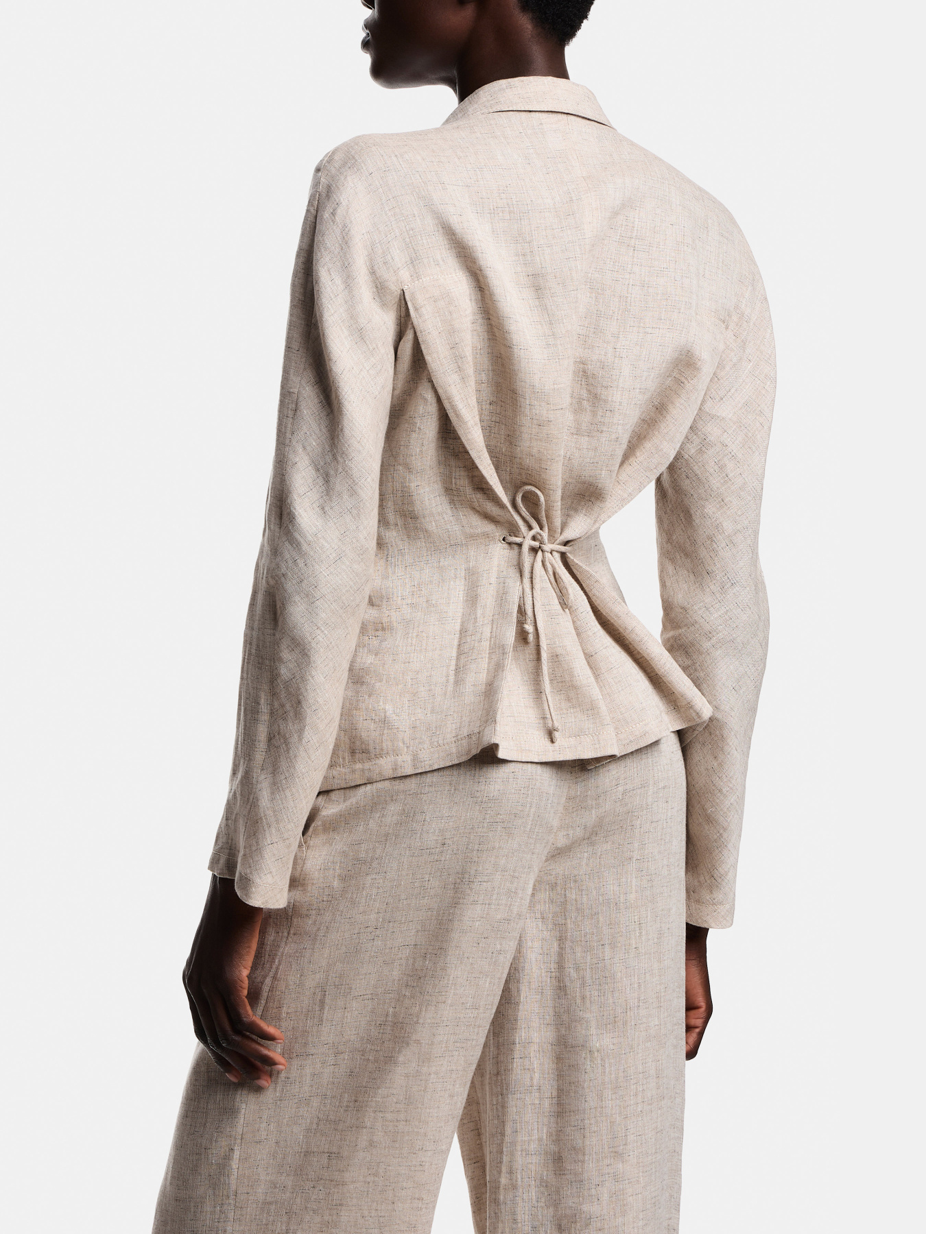 Піджаки Emporio Armani модель EW003980-TE10381-O1004 Піджаки Emporio Armani модель EW003980-TE10381-O1004 Фото