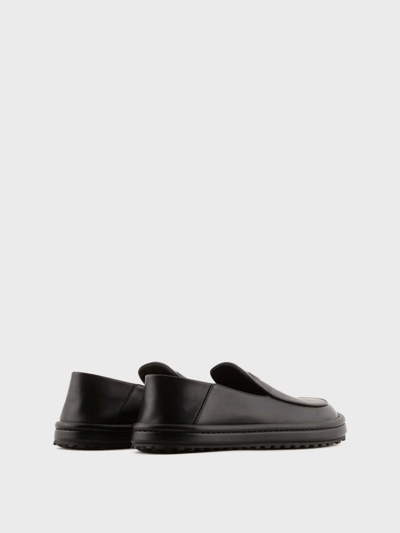 Сліпони та мокасини Emporio Armani модель X4J109-XF668-00002 Сліпони та мокасини Emporio Armani модель X4J109-XF668-00002 Фото