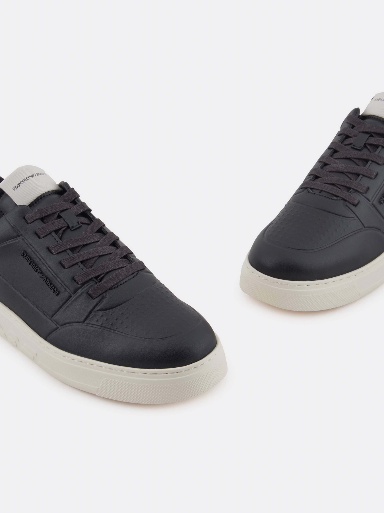 Кроссовки Emporio Armani модель X4X677-XF805-00002 Кроссовки Emporio Armani модель X4X677-XF805-00002 Фото