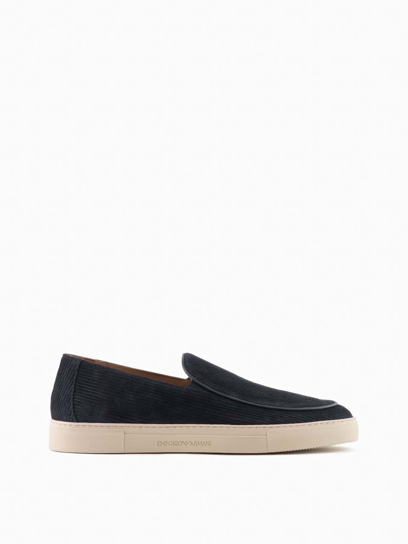 Сліпони та мокасини Emporio Armani модель X4Y008-XF848-00285 Сліпони та мокасини Emporio Armani модель X4Y008-XF848-00285 Фото