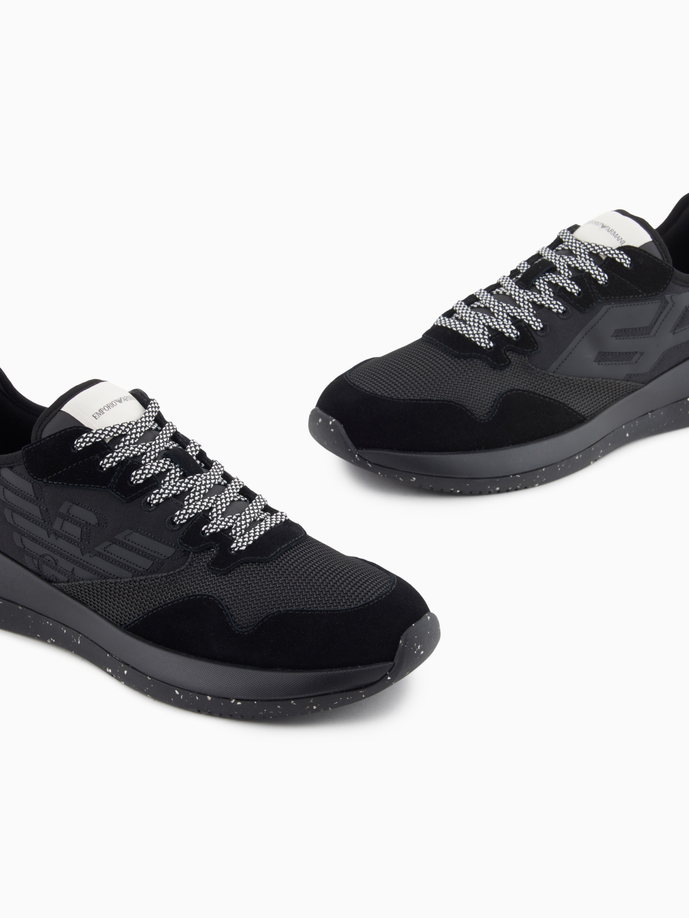 Кроссовки Emporio Armani модель EM003667-AF19533-UC001 Кроссовки Emporio Armani модель EM003667-AF19533-UC001 Фото