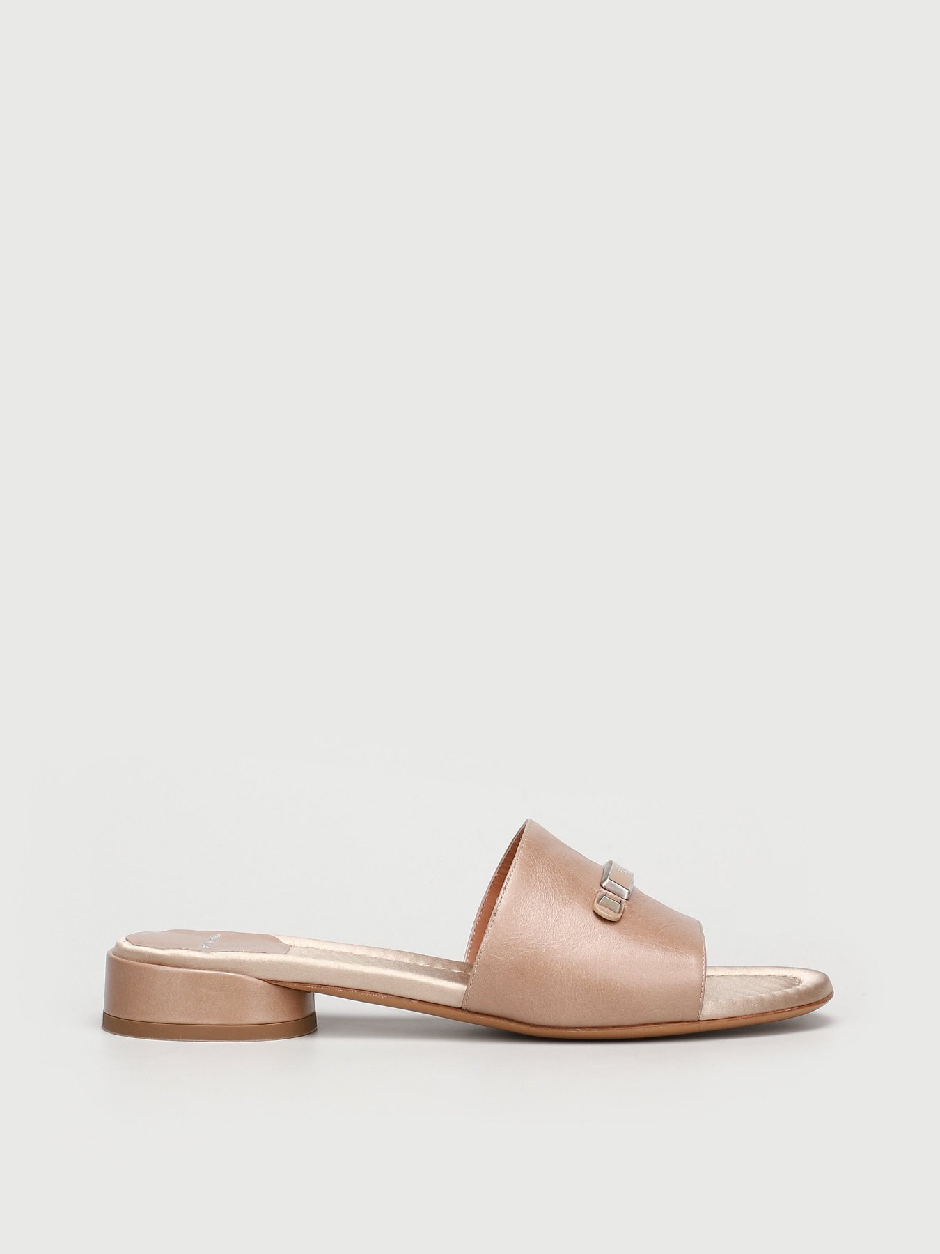 Шлёпанцы Emporio Armani модель X3P752-XF535-00124 Фото
