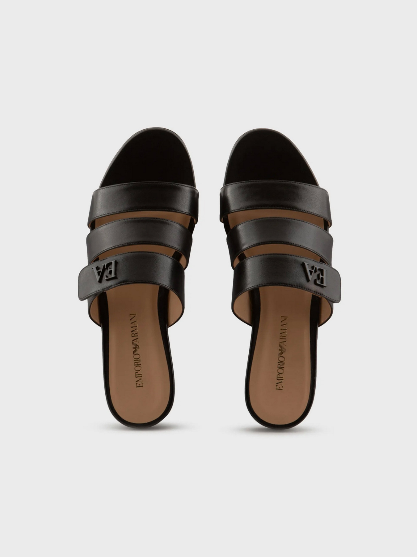 Шльопанці Emporio Armani модель X3P816-XF271-00002 Шльопанці Emporio Armani модель X3P816-XF271-00002 Фото