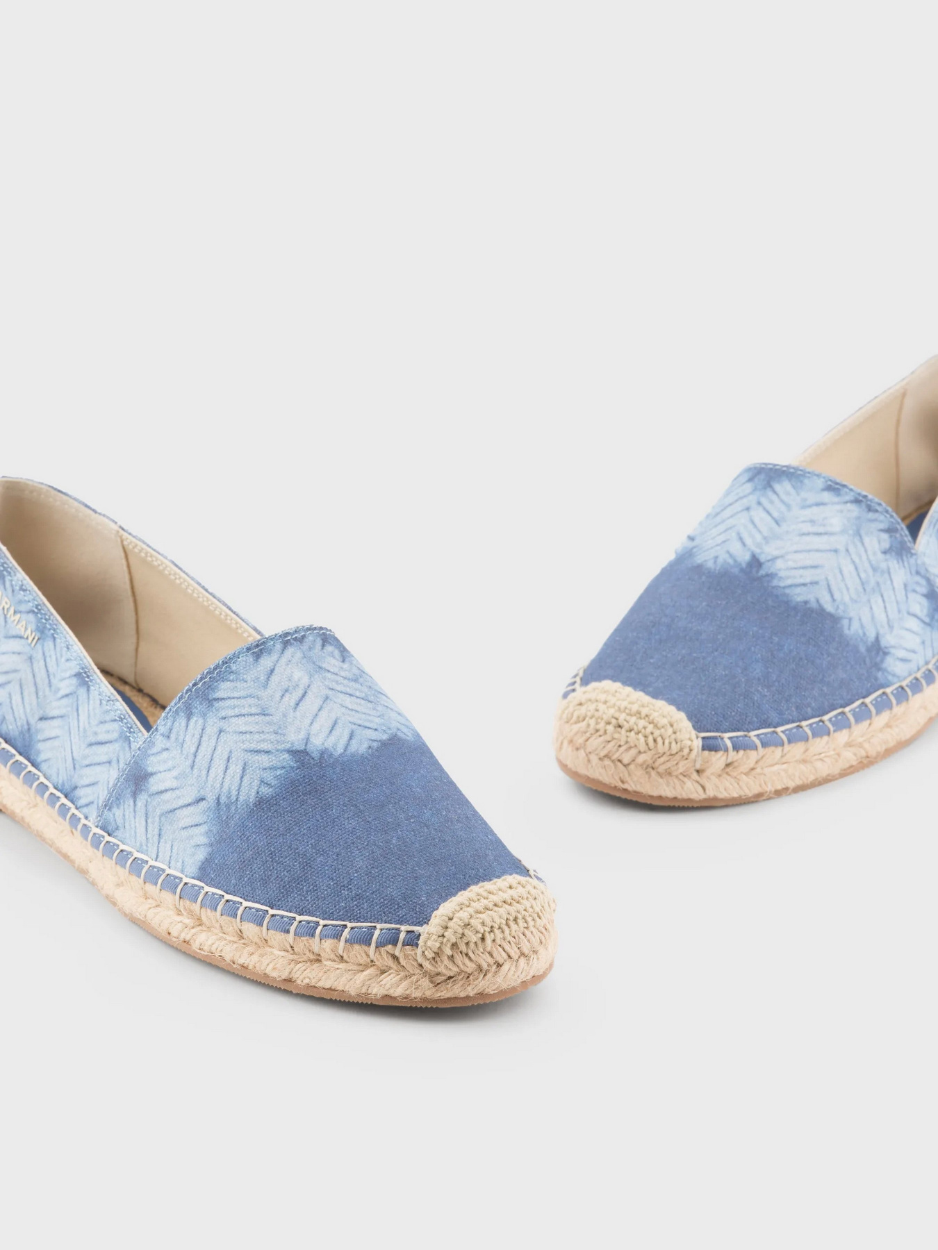 Сліпони та мокасини Emporio Armani модель X3S031-XD373-00285 Фото
