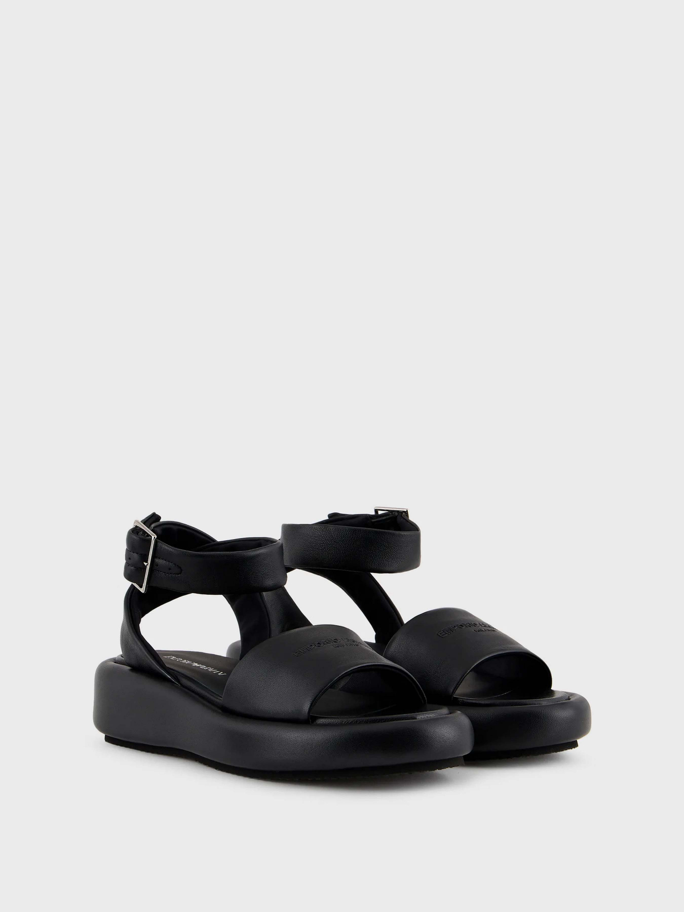 Сандалии Emporio Armani модель X3P807-XF271-00002 Сандалии Emporio Armani модель X3P807-XF271-00002 Фото