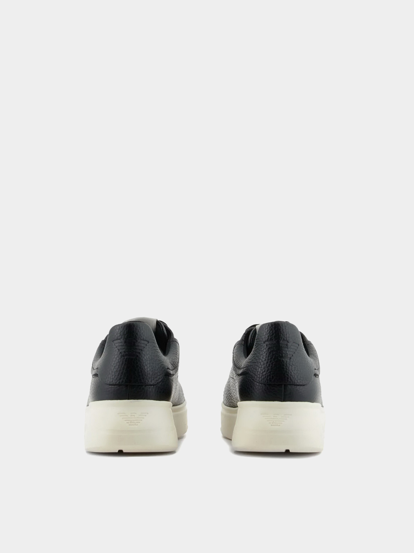 Кроссовки Emporio Armani модель X3X024-XF768-00002 Фото