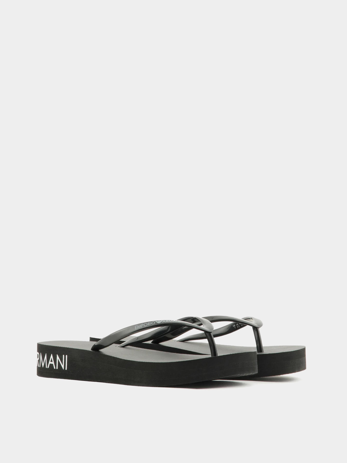 Шльопанці Emporio Armani модель XVQS07-XN118-00002 Шльопанці Emporio Armani модель XVQS07-XN118-00002 Фото