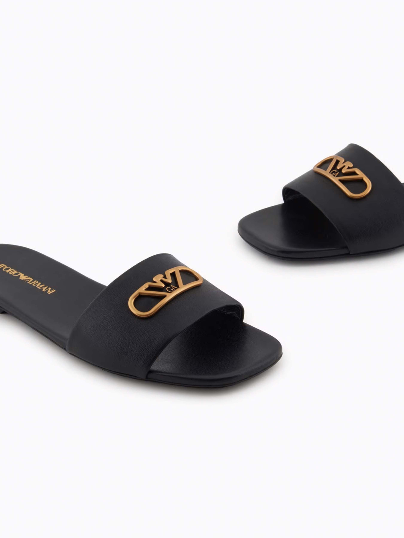 Шлёпанцы Emporio Armani модель X3P846-XF271-00002 Фото