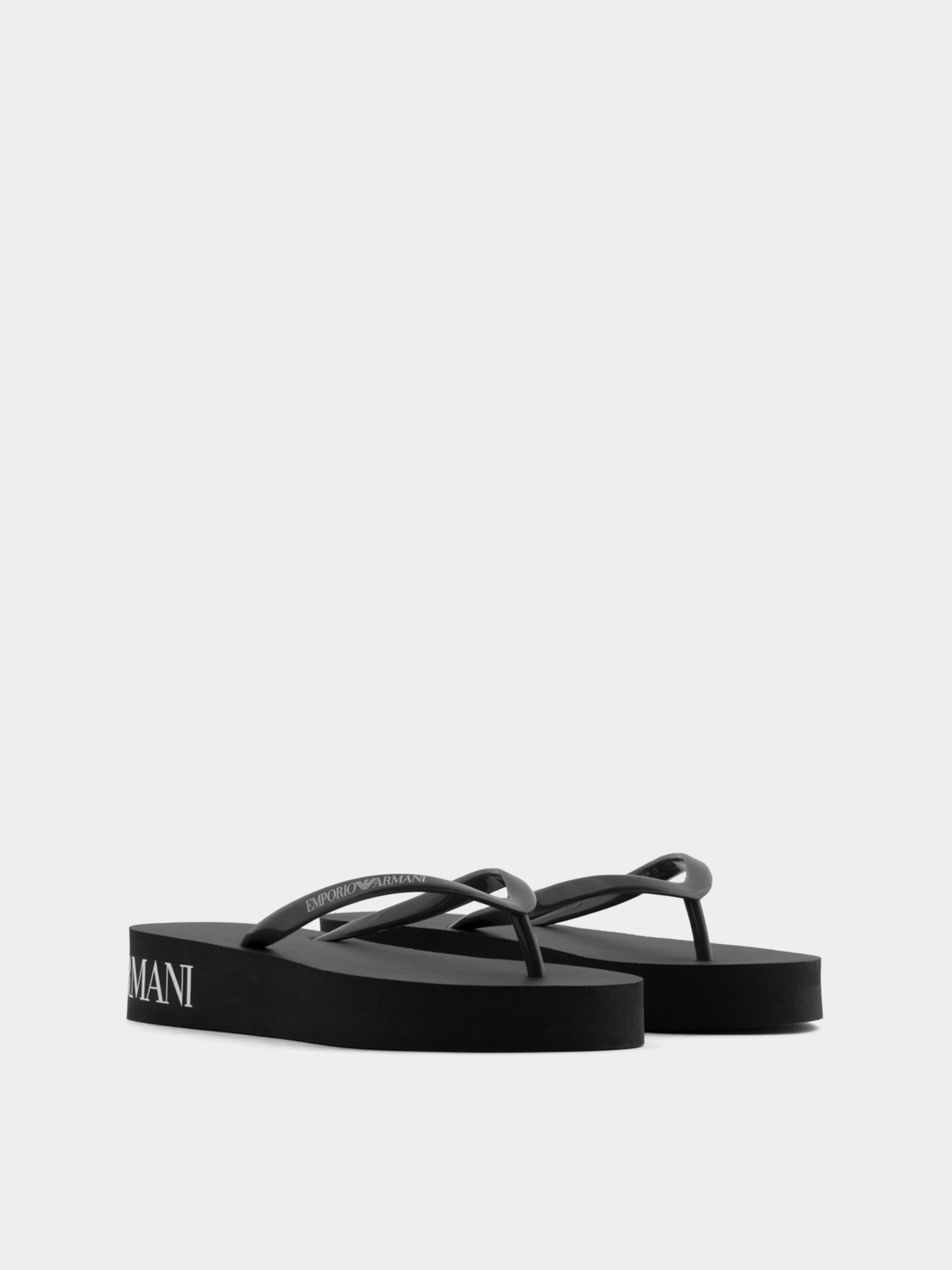 Шльопанці Emporio Armani модель XVQS09-XN118-00002 Шльопанці Emporio Armani модель XVQS09-XN118-00002 Фото