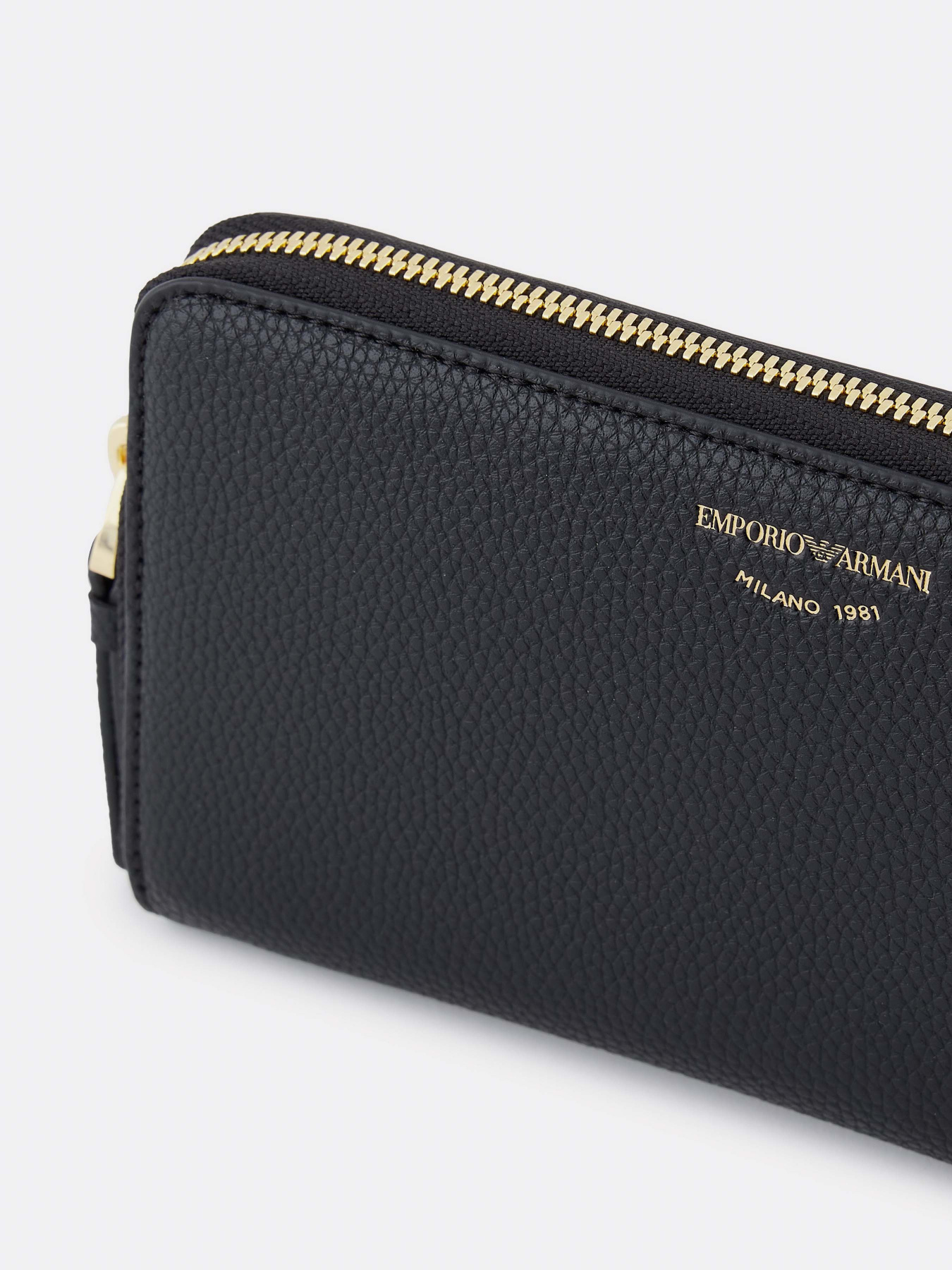 Кошельки Emporio Armani модель EW000366-AF11953-UC001 Кошельки Emporio Armani модель EW000366-AF11953-UC001 Фото