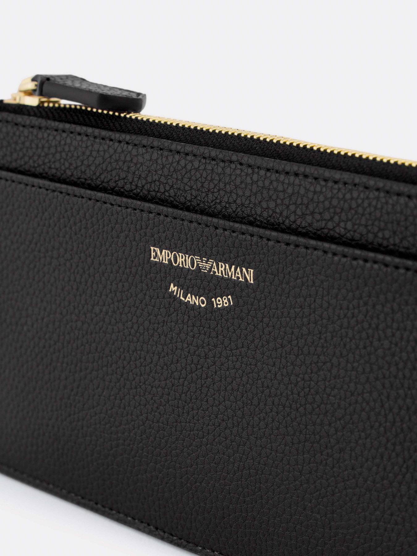 Кошельки Emporio Armani модель EW000547-AF11953-UC001 Фото
