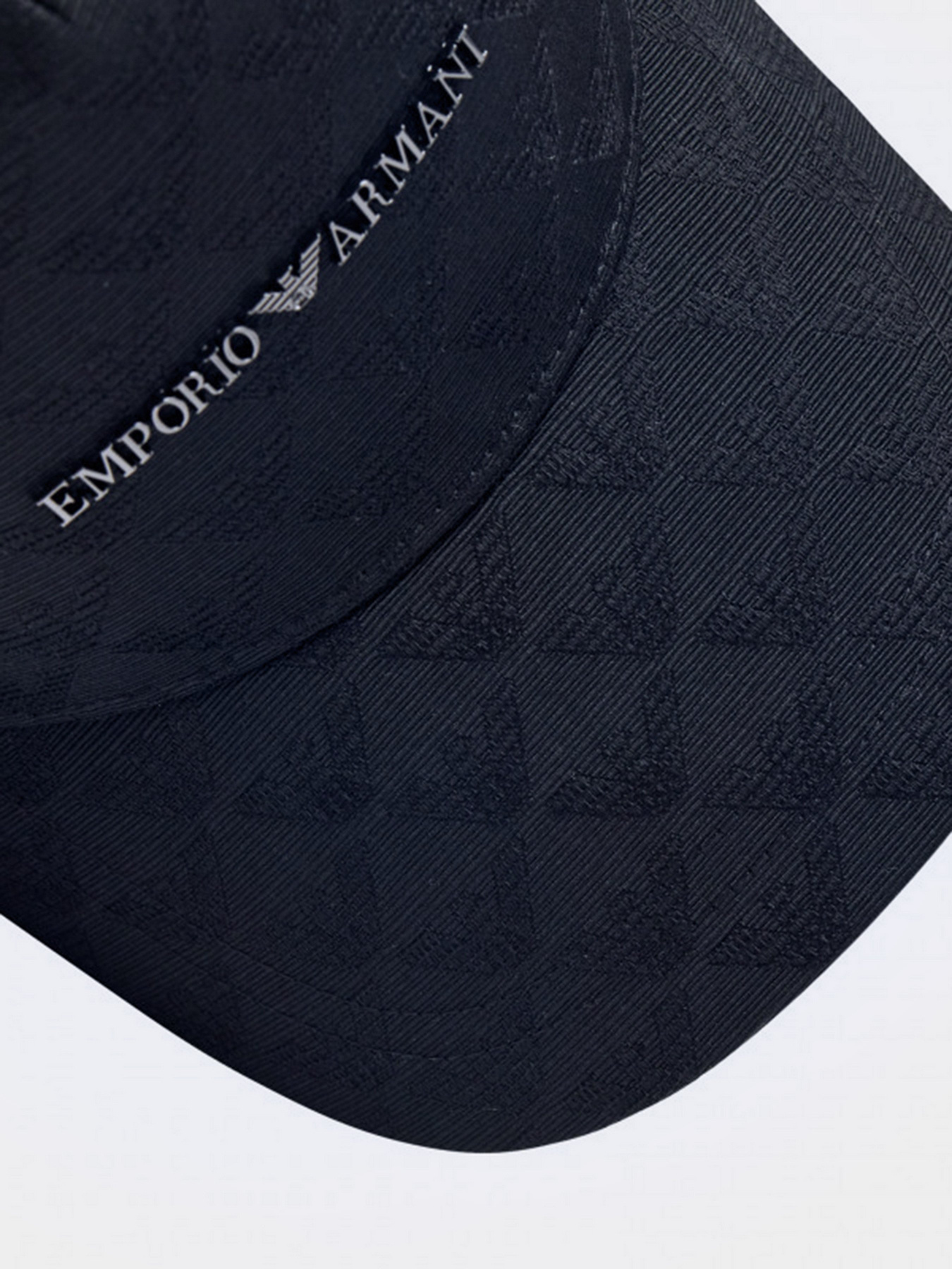 Шапки и кепки Emporio Armani модель 627924-CC985-00033 Шапки и кепки Emporio Armani модель 627924-CC985-00033 Фото