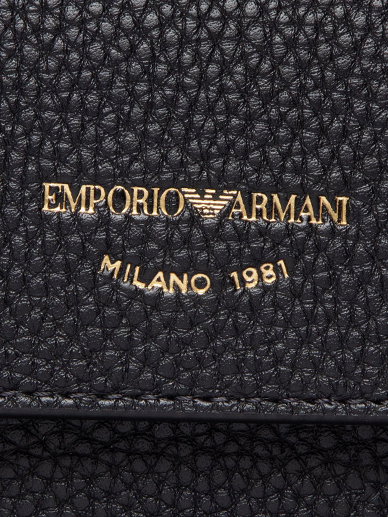Аксессуары для смартфонов Emporio Armani модель Y3H291-YFW9B-80001 Аксессуары для смартфонов Emporio Armani модель Y3H291-YFW9B-80001 Фото