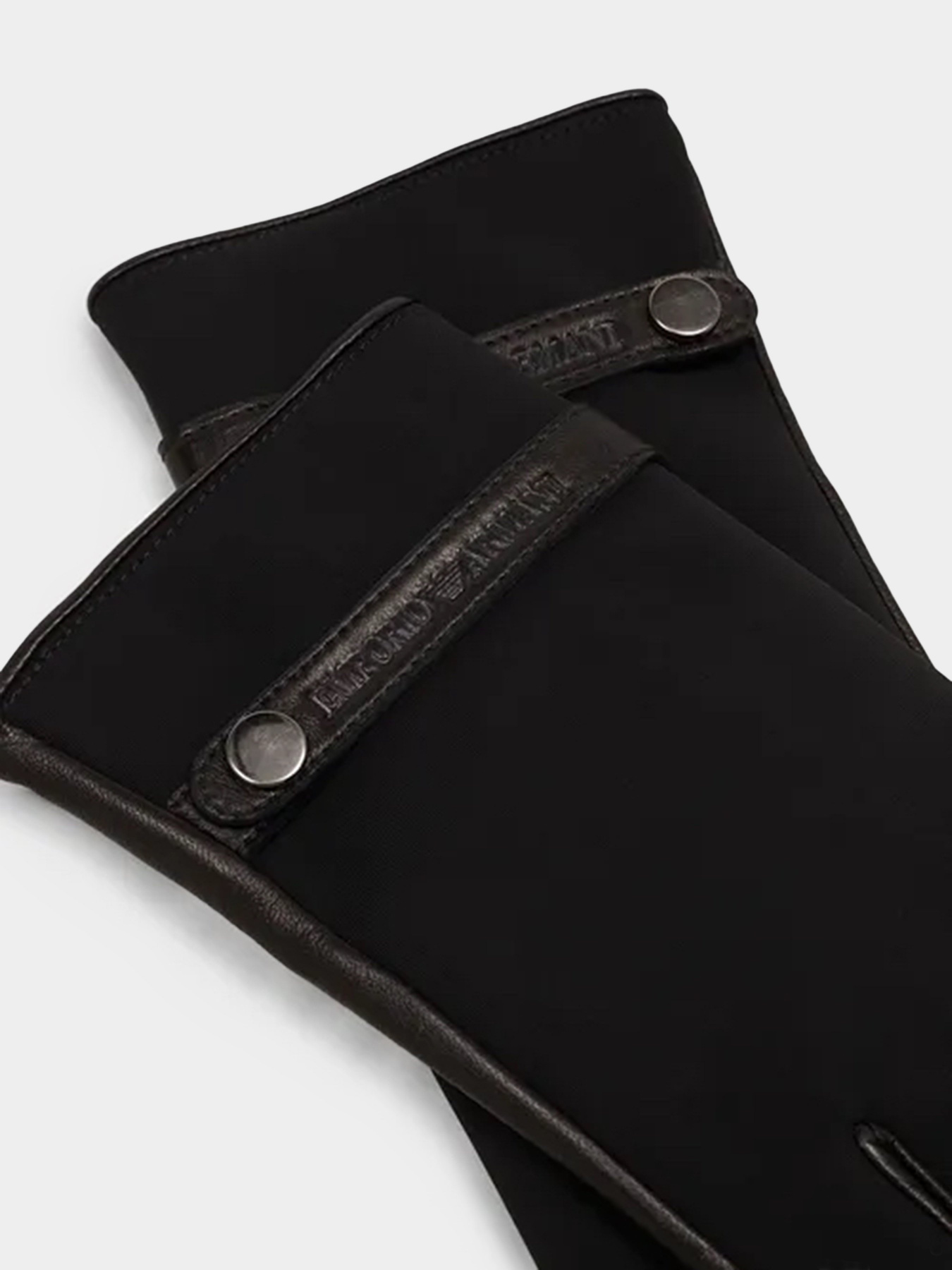 Перчатки и варежки Emporio Armani модель 624524-1A251-00020 Фото