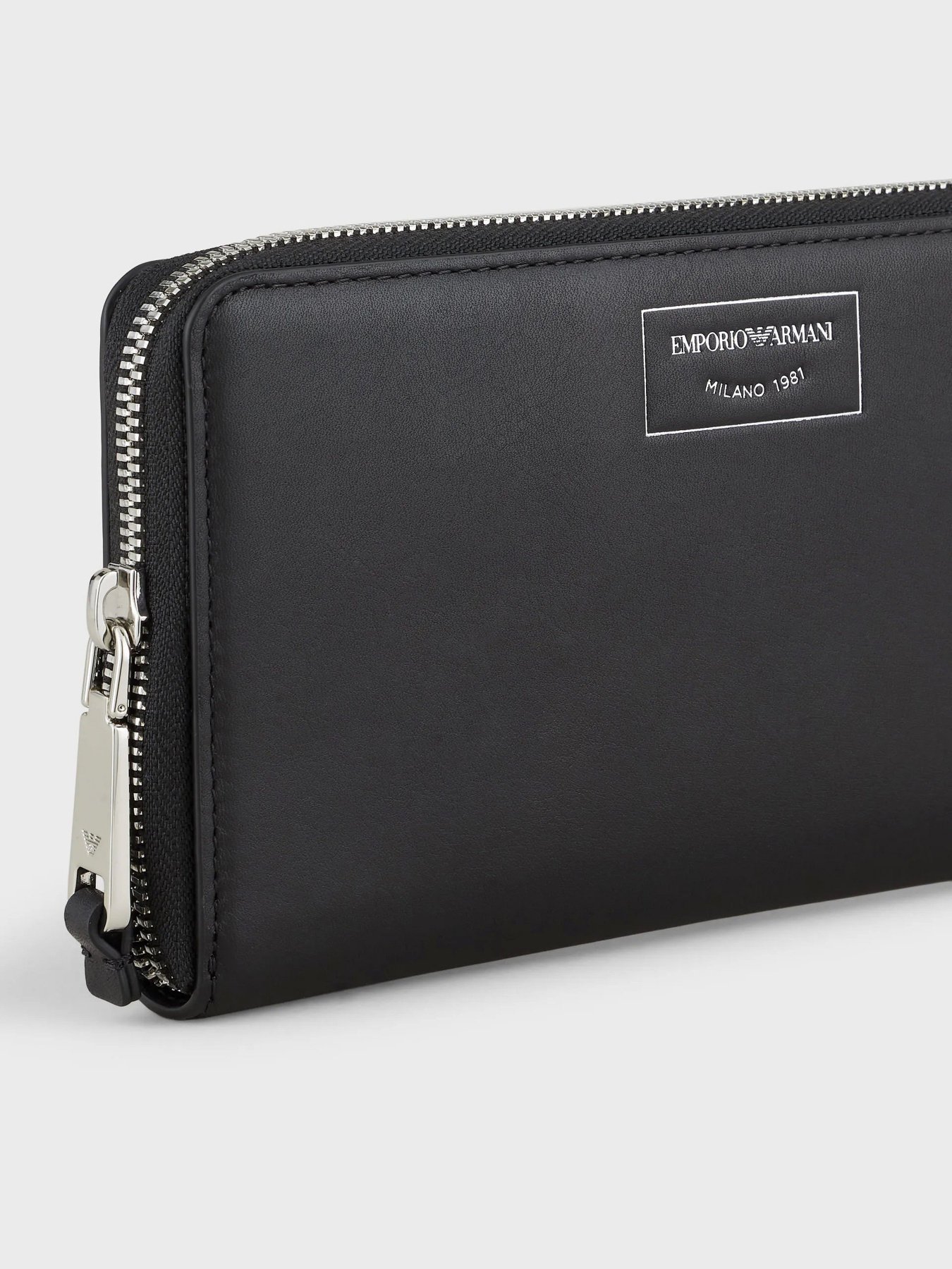 Кошельки Emporio Armani модель Y3H168-Y478E-80001 Фото