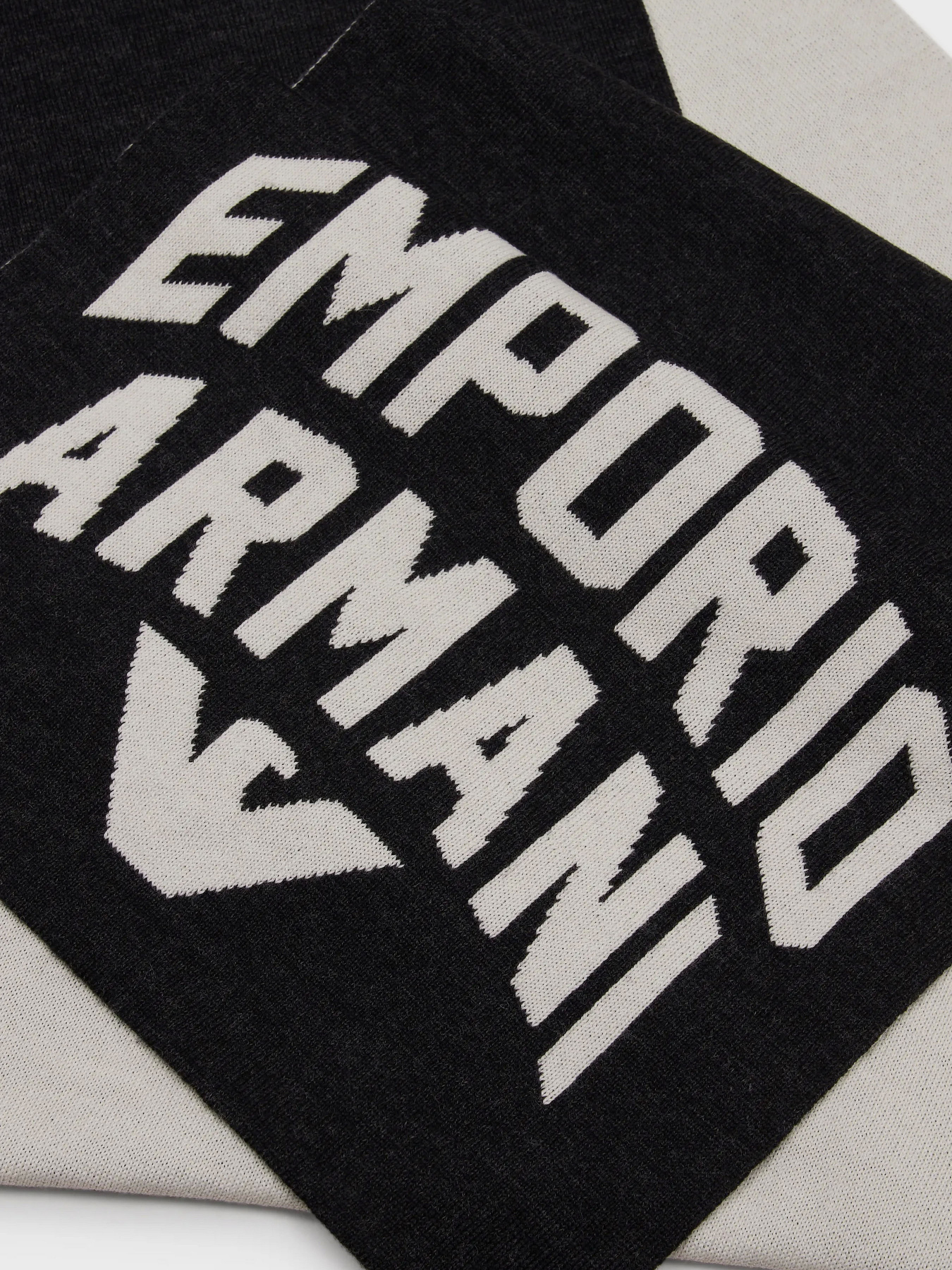Шарфы и платки Emporio Armani модель 625019-3R583-00044 Фото